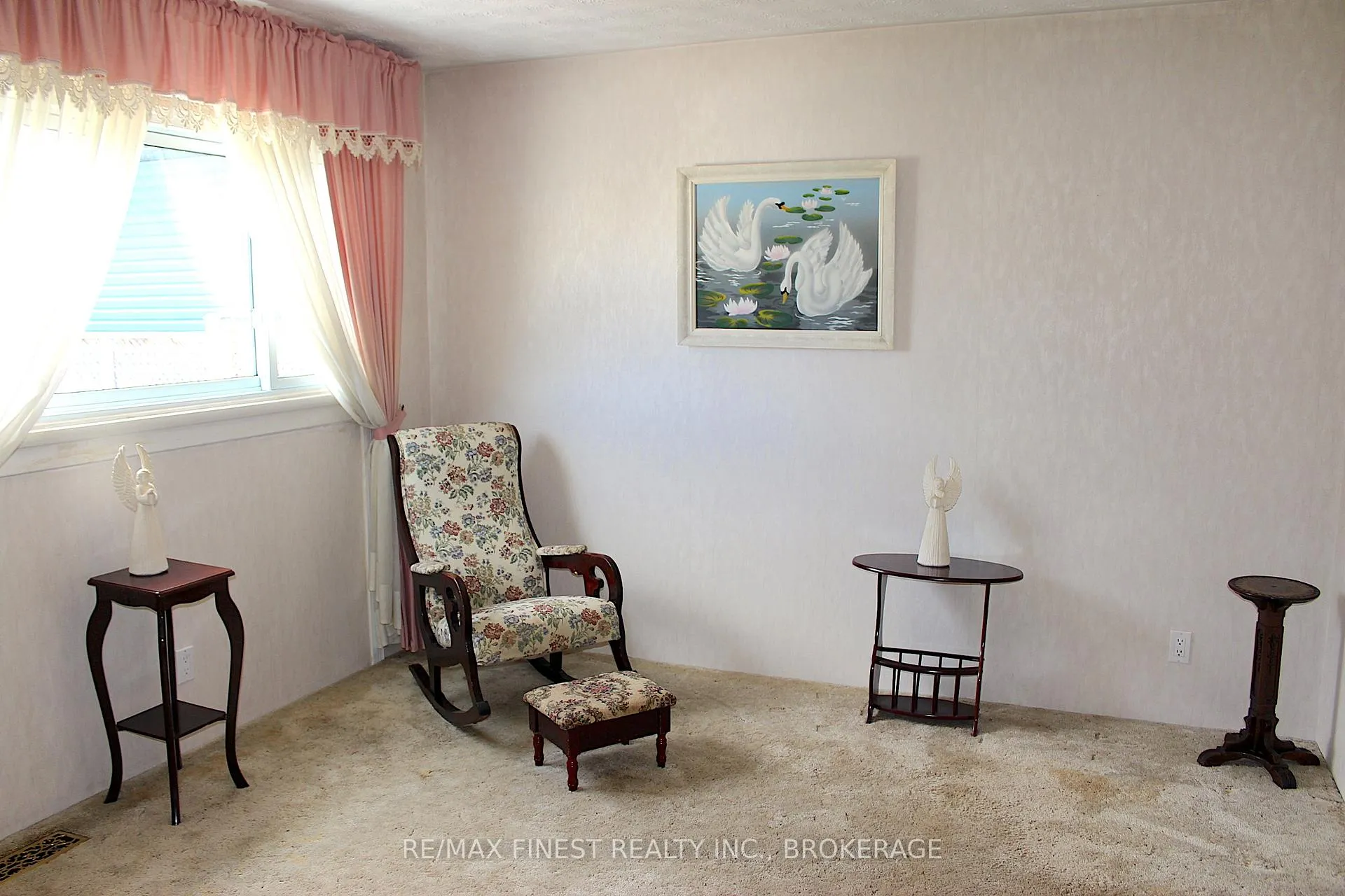Photo 19 of 224 Danis Avenue, Cornwall — HOMEH