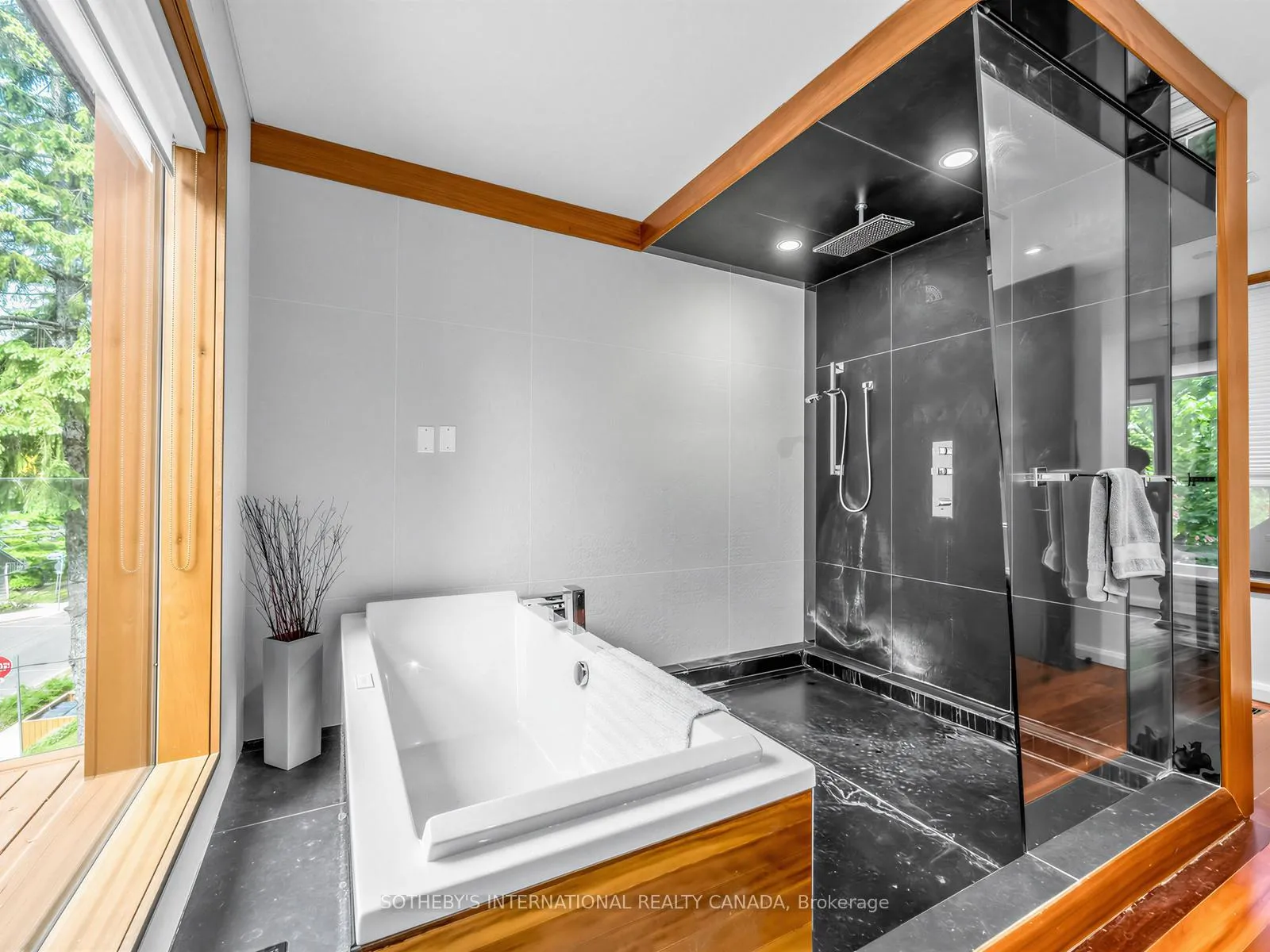 Photo 24 of 32 Regal Road, Toronto, Corso Italia-Davenport — HOMEH