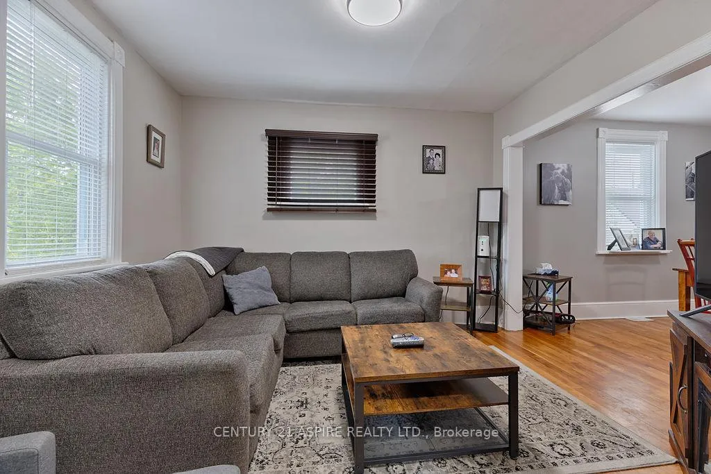 Photo 4 of 391 Third Avenue, Pembroke — HOMEH