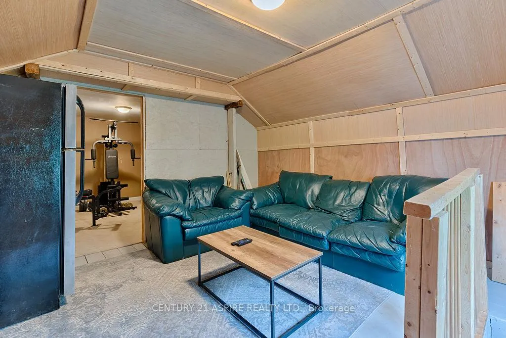 Photo 18 of 391 Third Avenue, Pembroke — HOMEH