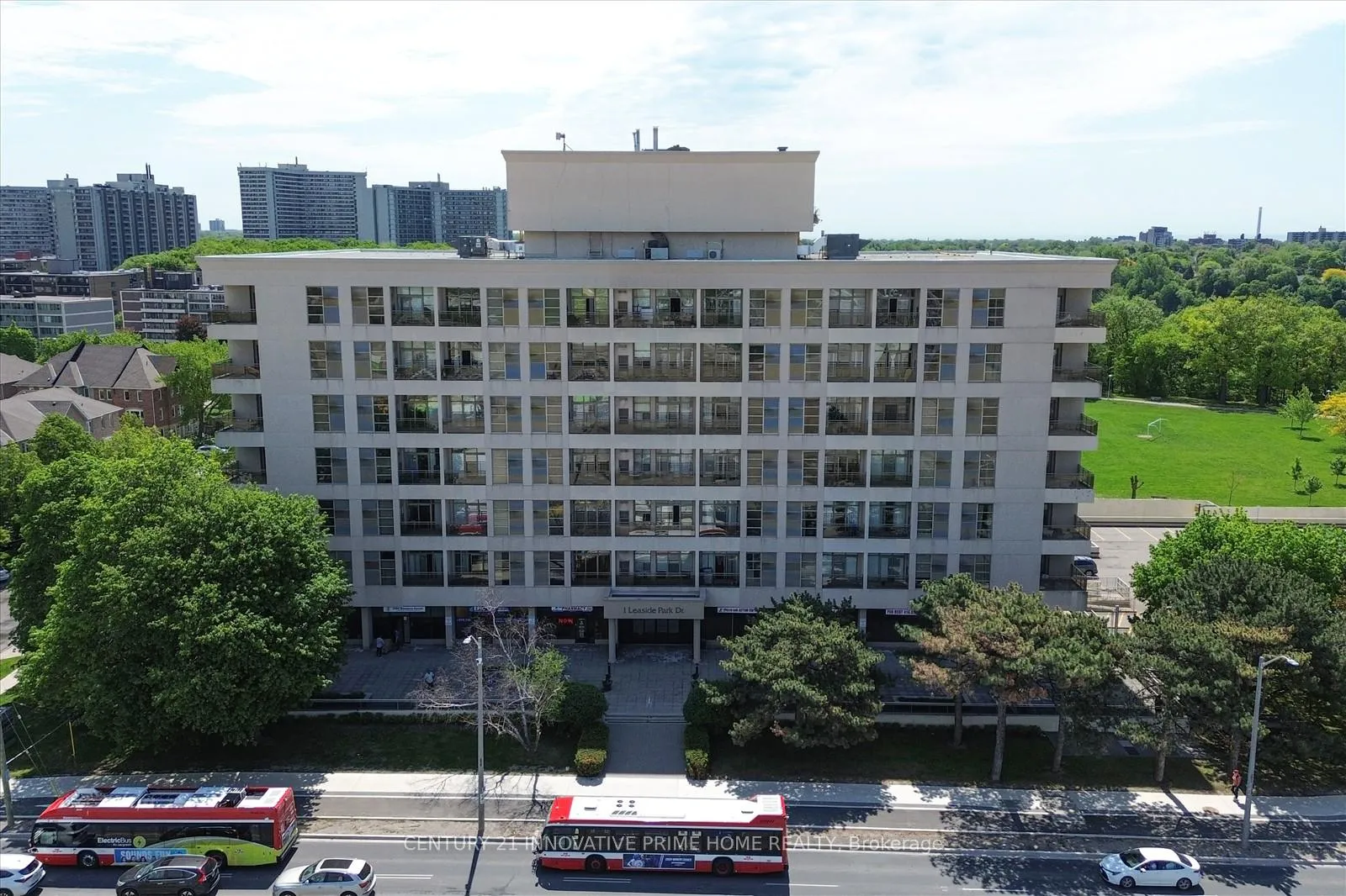 Front of Unit 507, 1 Leaside Park Drive