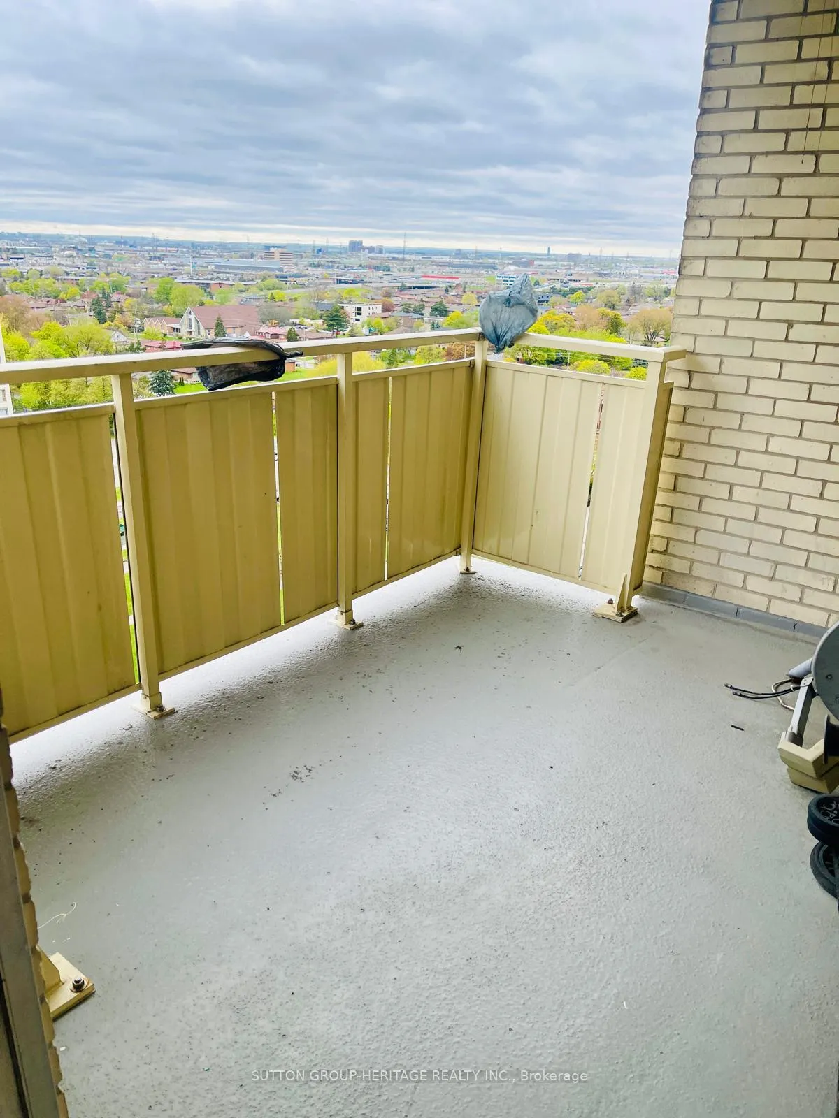 Photo 1 of Unit 1613, 320 Dixon Parkway, Etobicoke, Kingsview Village-The Westway — HOMEH