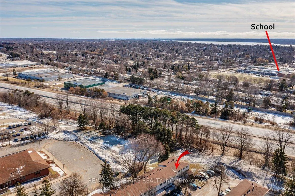 Photo 2 of Unit B11, 63 Ferris Lane, Barrie, Cundles East — HOMEH