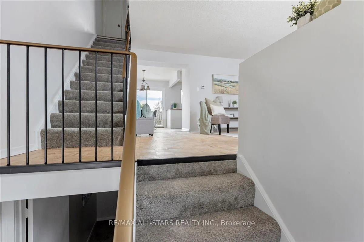 Photo 4 of Unit B11, 63 Ferris Lane, Barrie, Cundles East — HOMEH