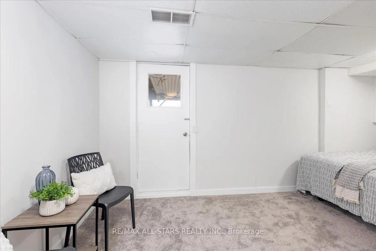 Photo 18 of Unit B11, 63 Ferris Lane, Barrie, Cundles East — HOMEH