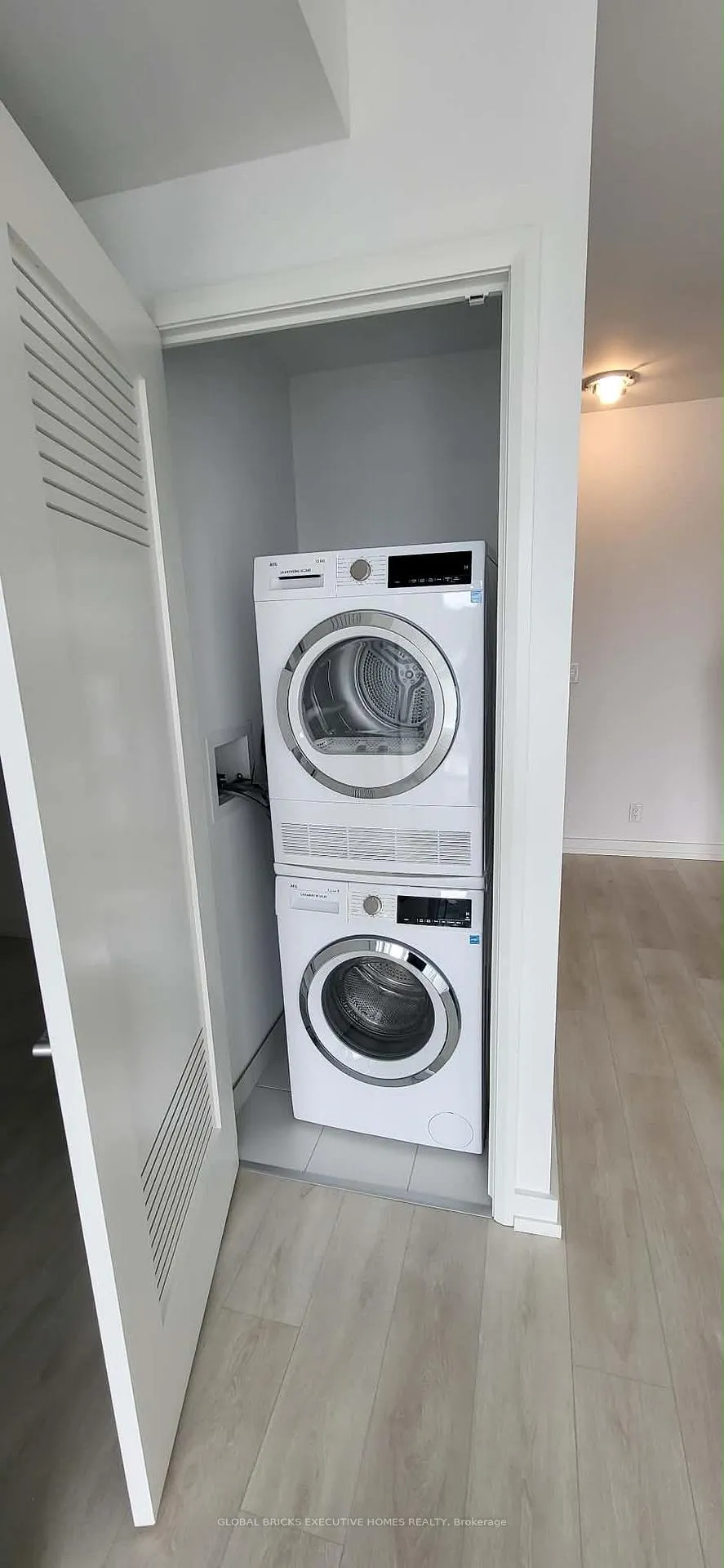 Photo 12 of Unit 2311, 75 James Street, Hamilton, Corktown — HOMEH