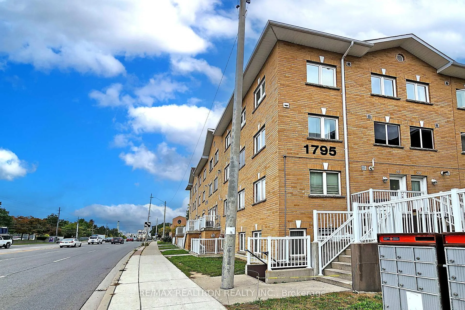 Photo 1 of Unit 106, 1795 Markham Road, Scarborough, Malvern — HOMEH