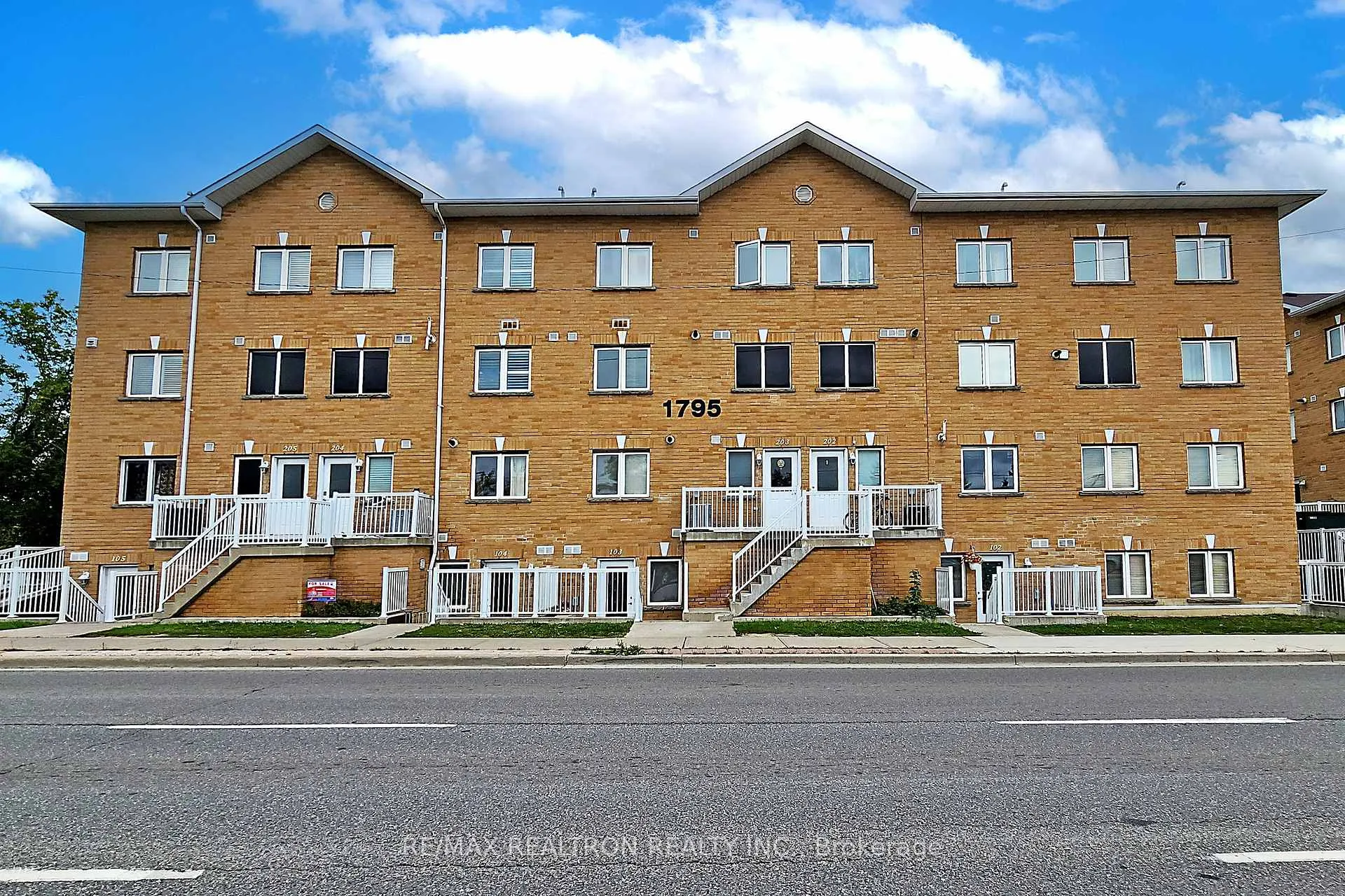 Photo 3 of Unit 106, 1795 Markham Road, Scarborough, Malvern — HOMEH