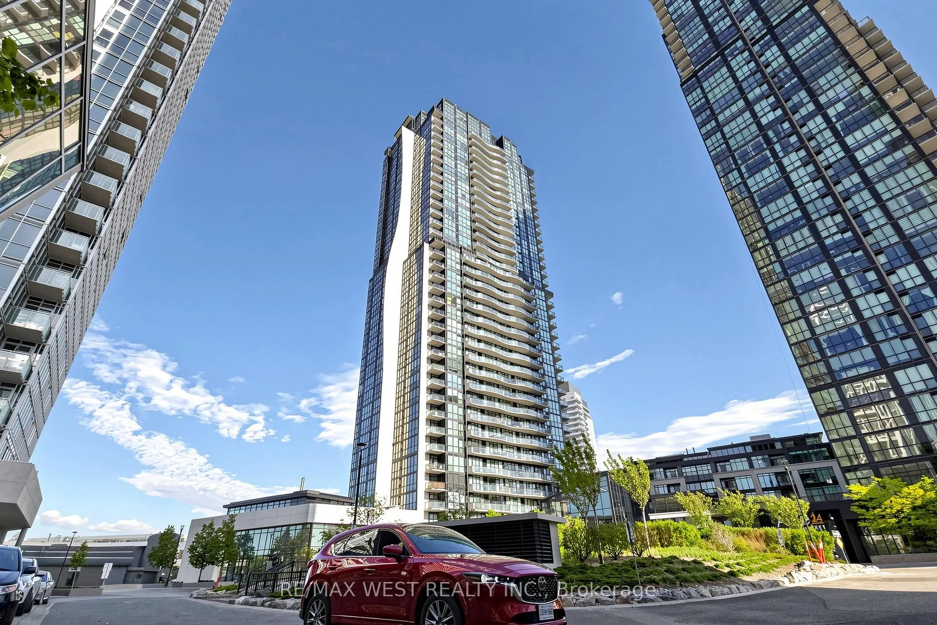 Photo 2 of Unit 2602, 2900 Highway 7 Road, Vaughan, Concord — HOMEH