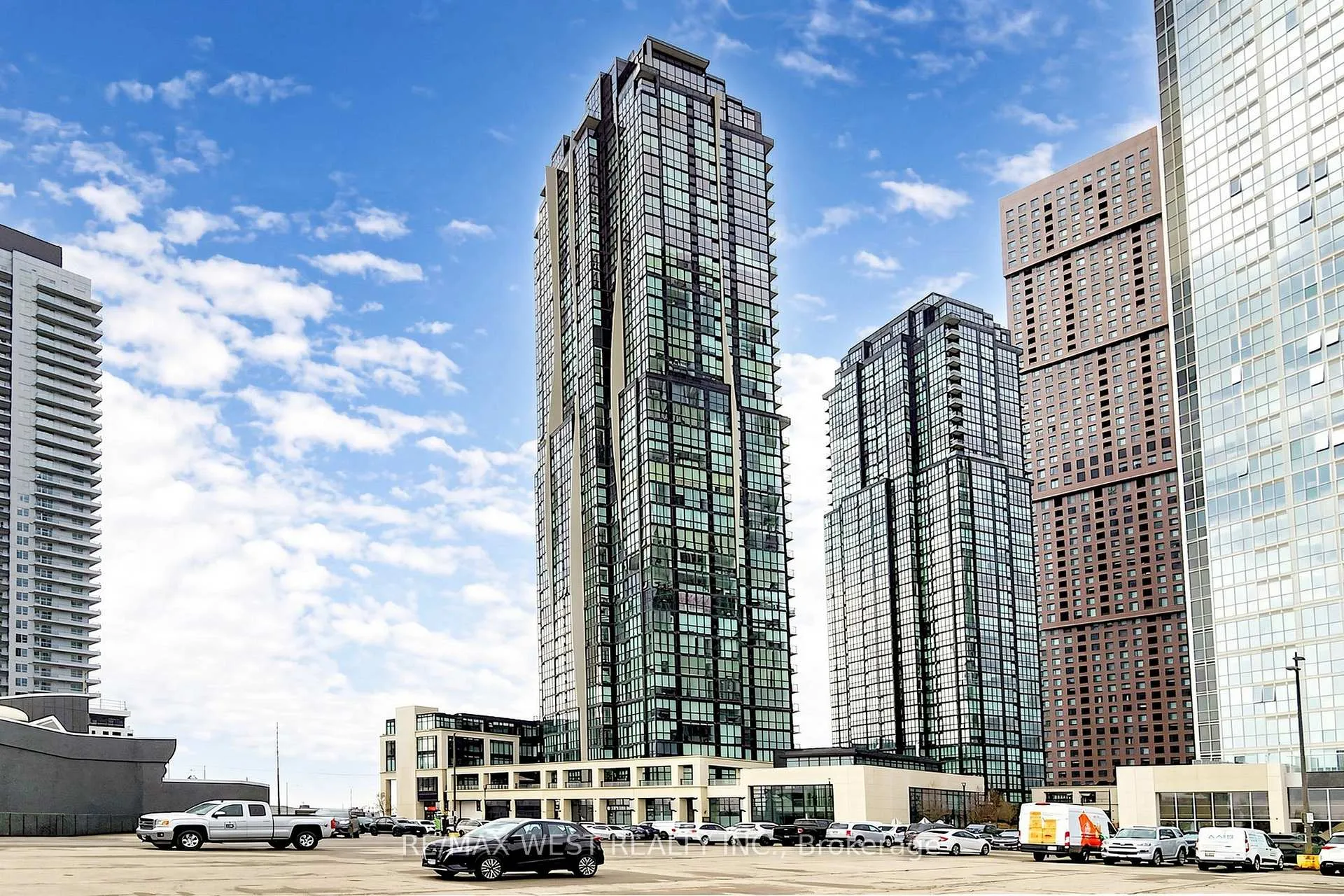 Photo 3 of Unit 2602, 2900 Highway 7 Road, Vaughan, Concord — HOMEH
