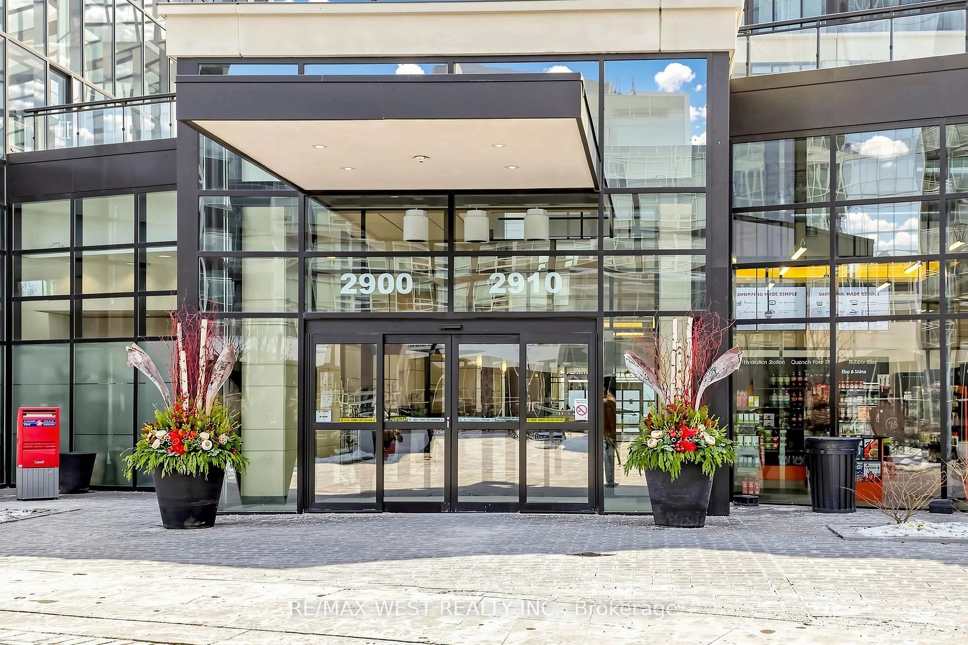 Photo 4 of Unit 2602, 2900 Highway 7 Road, Vaughan, Concord — HOMEH
