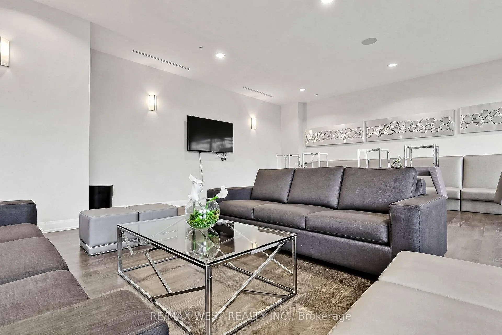 Photo 6 of Unit 2602, 2900 Highway 7 Road, Vaughan, Concord — HOMEH