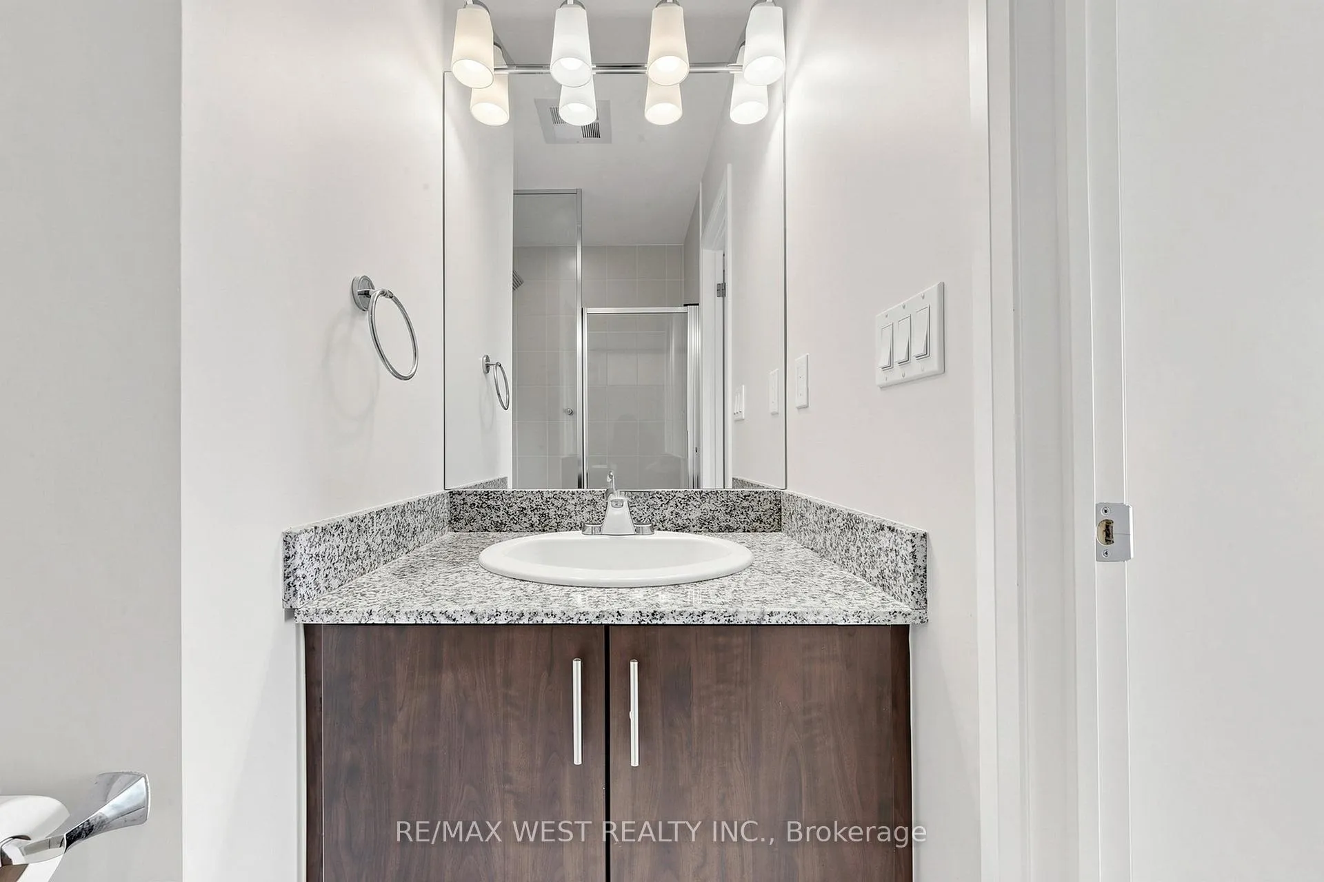 Photo 19 of Unit 2602, 2900 Highway 7 Road, Vaughan, Concord — HOMEH