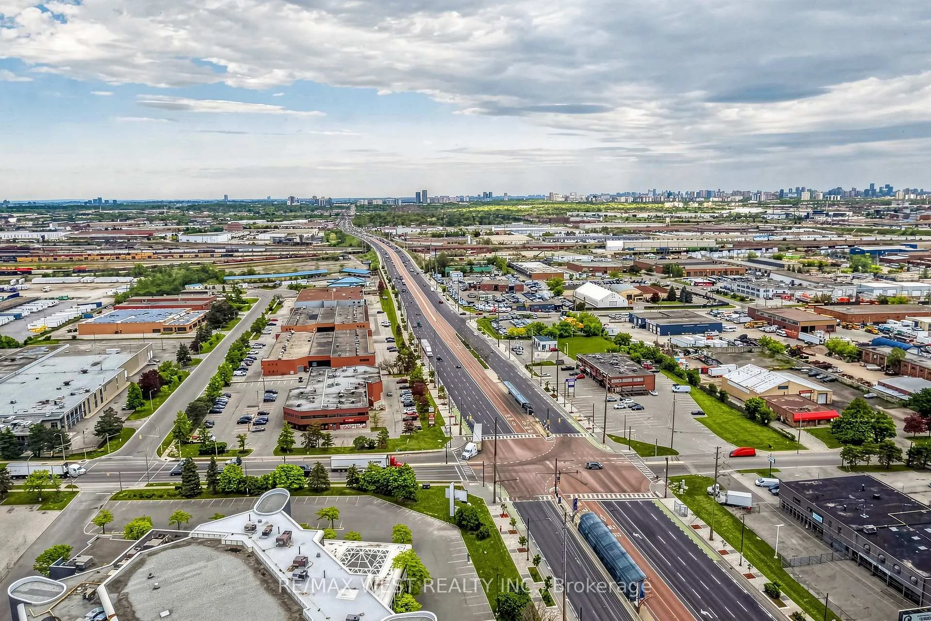 Photo 29 of Unit 2602, 2900 Highway 7 Road, Vaughan, Concord — HOMEH
