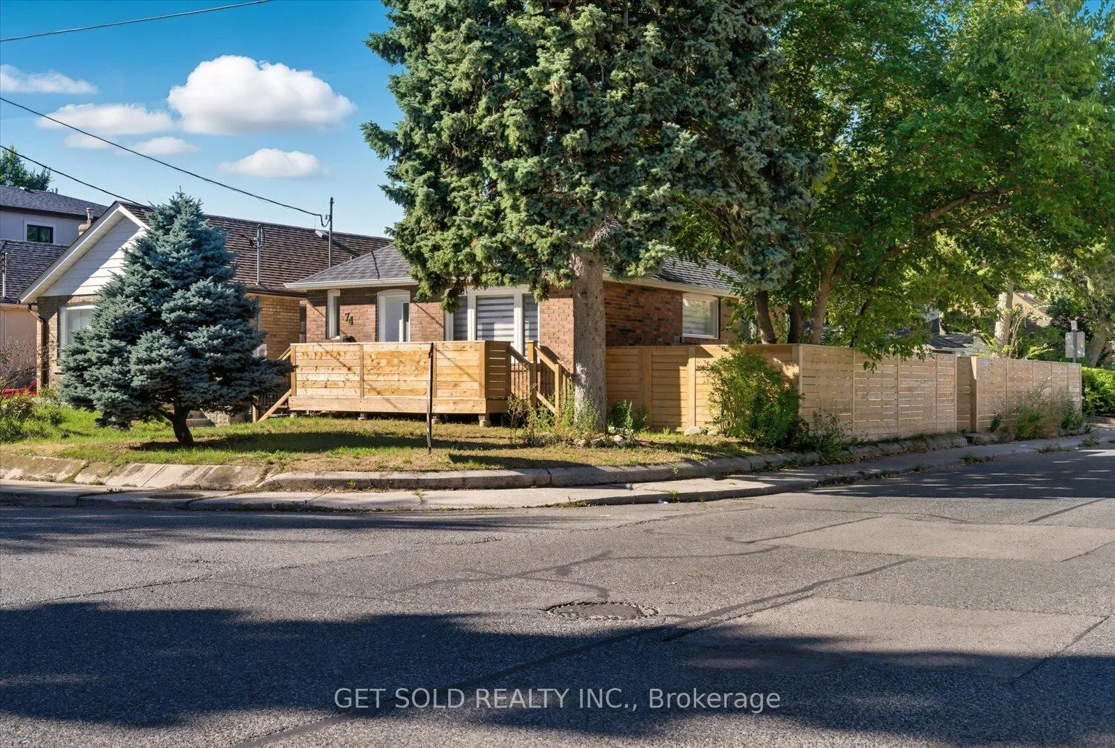 Photo 2 of 74 St Hubert Avenue, Toronto, East York — HOMEH