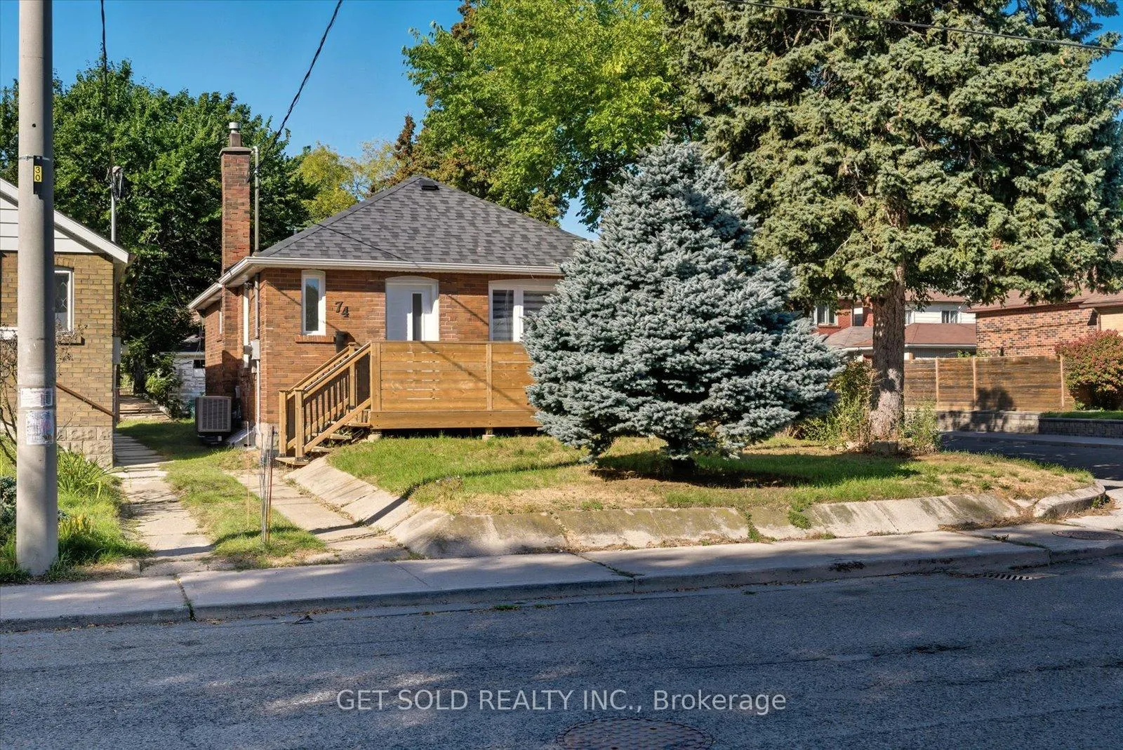Photo 4 of 74 St Hubert Avenue, Toronto, East York — HOMEH