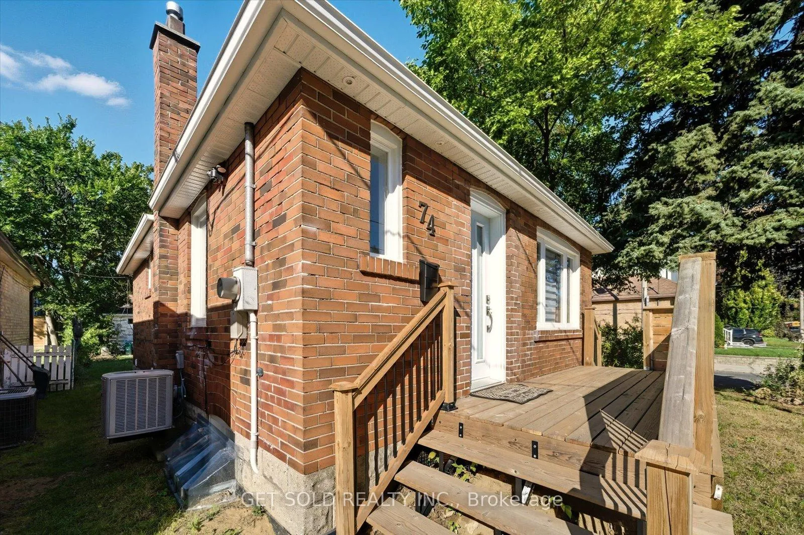Photo 6 of 74 St Hubert Avenue, Toronto, East York — HOMEH