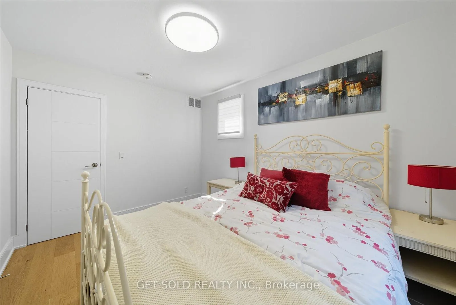 Photo 18 of 74 St Hubert Avenue, Toronto, East York — HOMEH