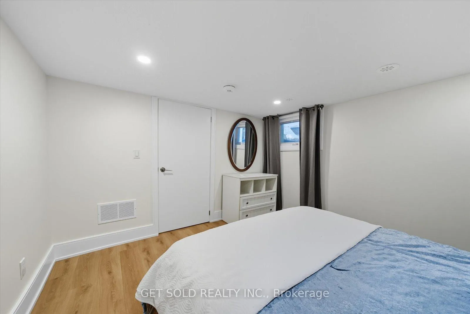Photo 29 of 74 St Hubert Avenue, Toronto, East York — HOMEH