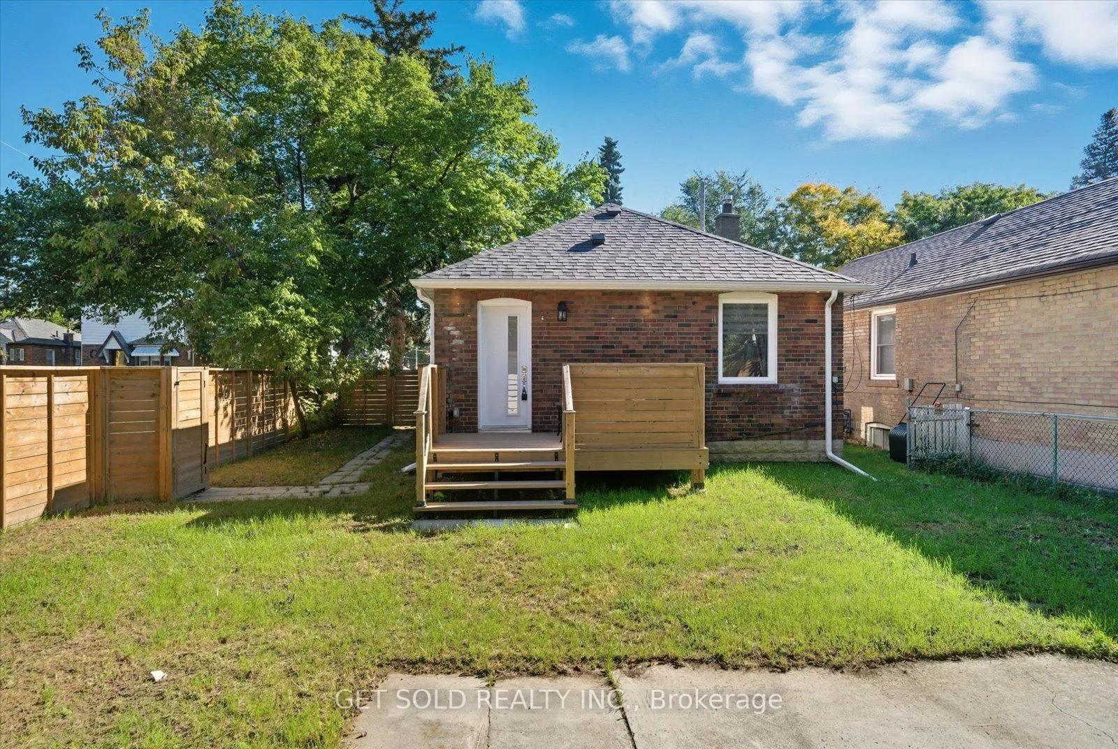 Photo 36 of 74 St Hubert Avenue, Toronto, East York — HOMEH