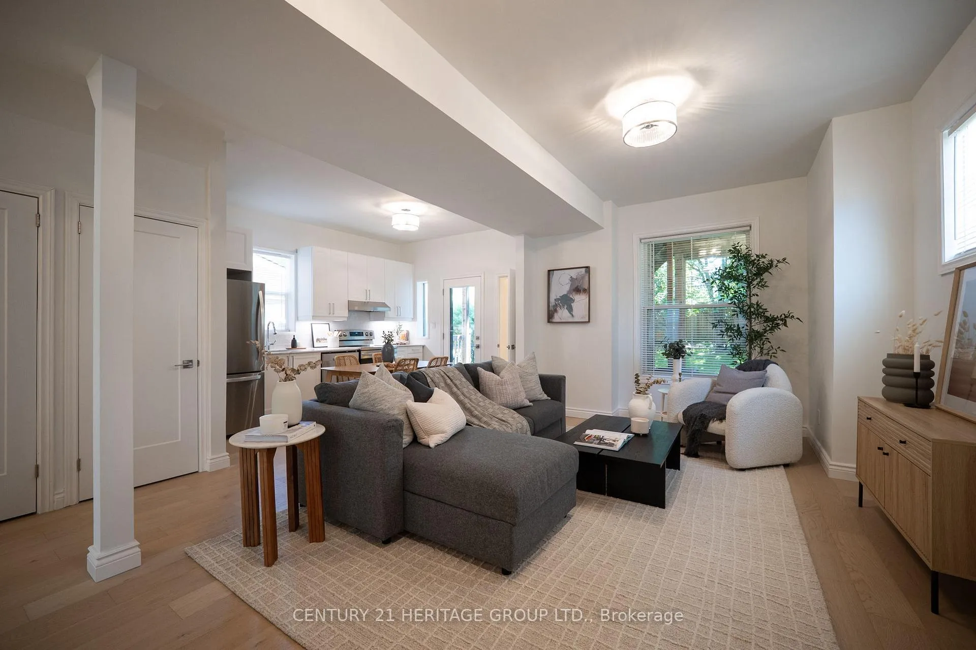 Photo 5 of 295 Locke Street S, Hamilton, Kirkendall — HOMEH