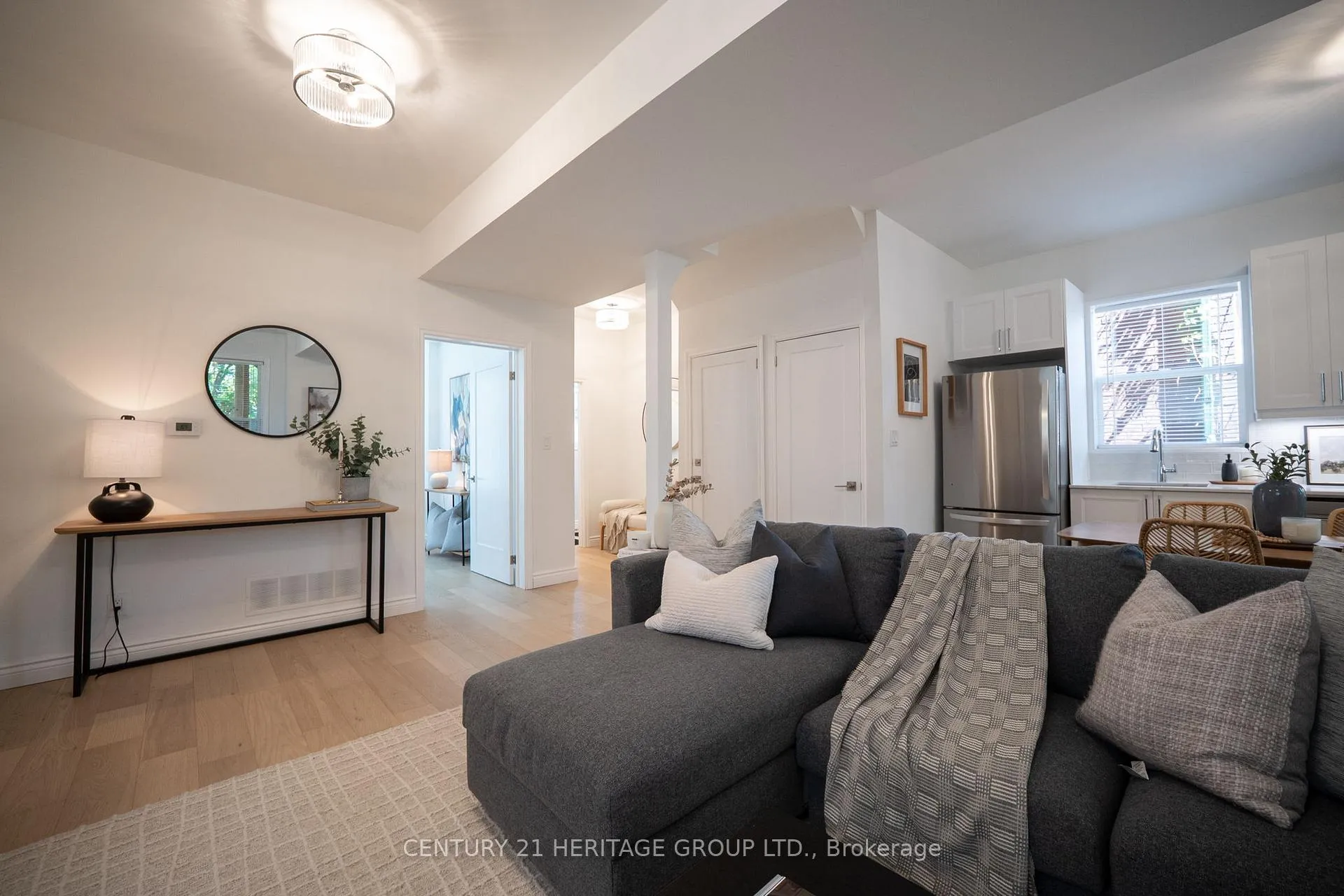 Photo 9 of 295 Locke Street S, Hamilton, Kirkendall — HOMEH