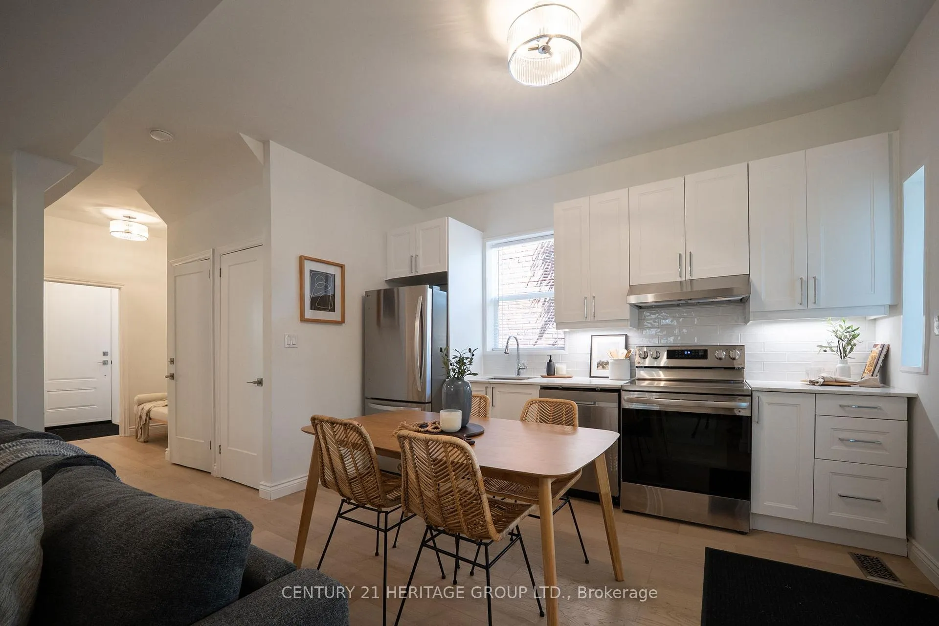 Photo 12 of 295 Locke Street S, Hamilton, Kirkendall — HOMEH