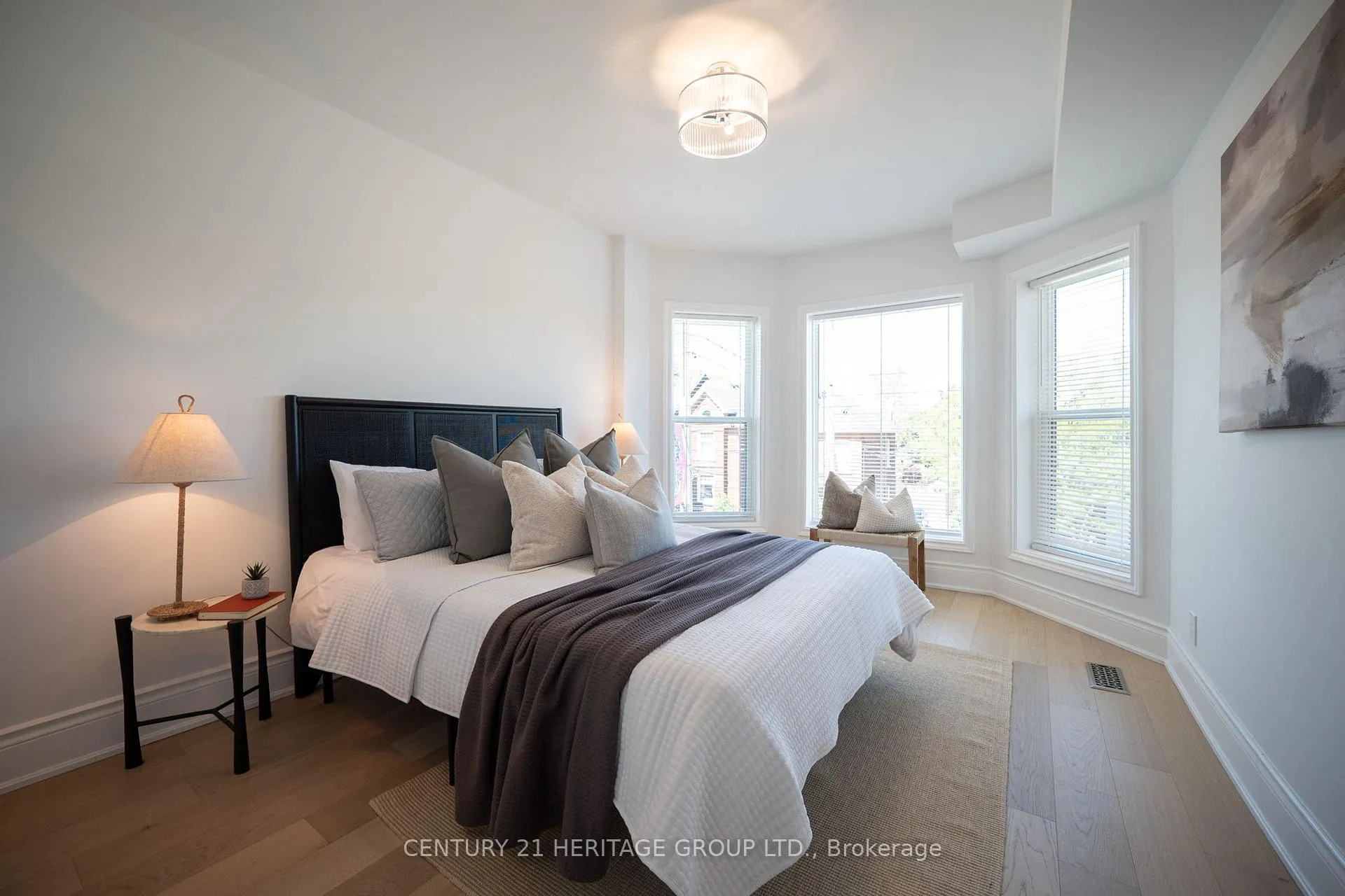 Photo 23 of 295 Locke Street S, Hamilton, Kirkendall — HOMEH