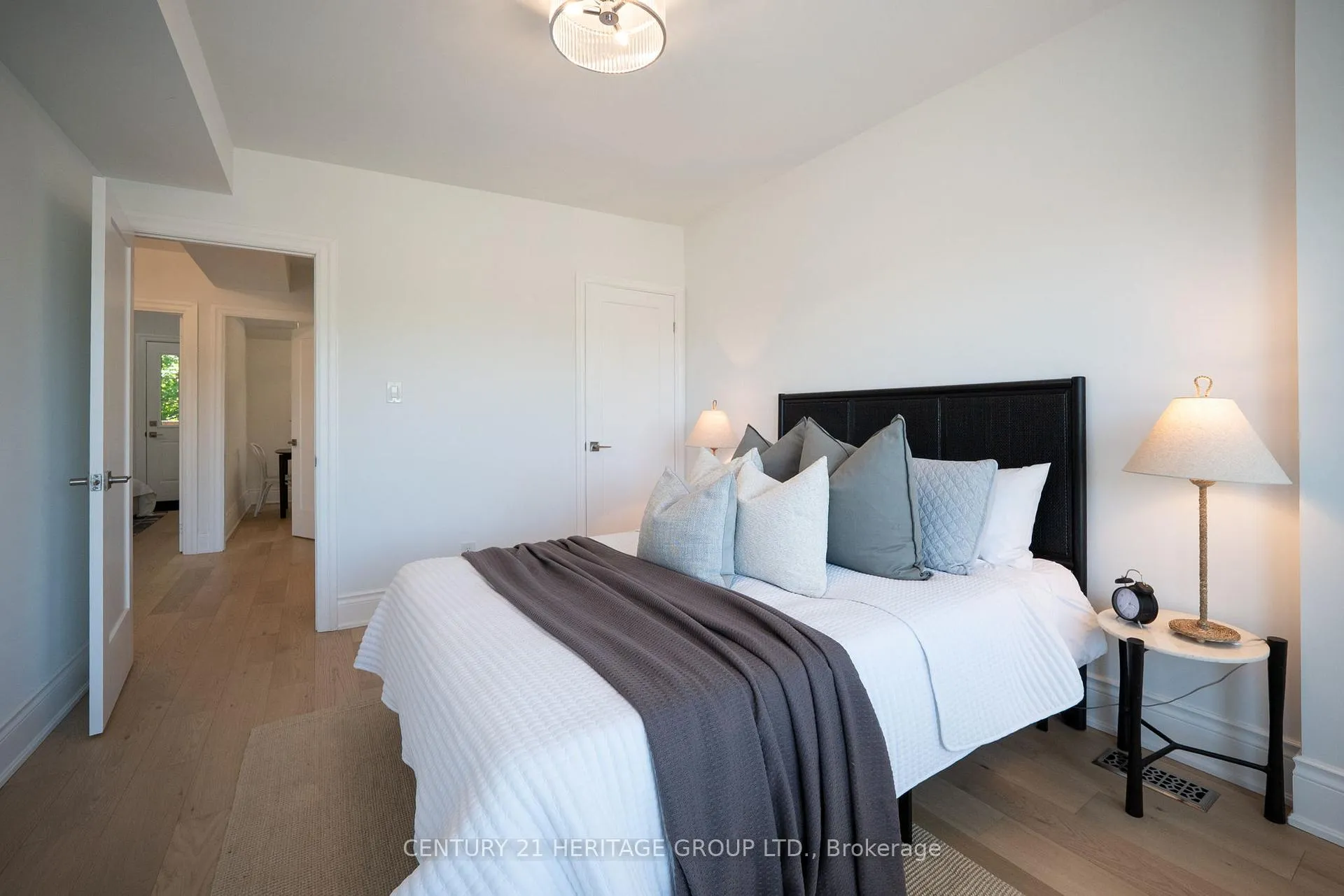 Photo 24 of 295 Locke Street S, Hamilton, Kirkendall — HOMEH