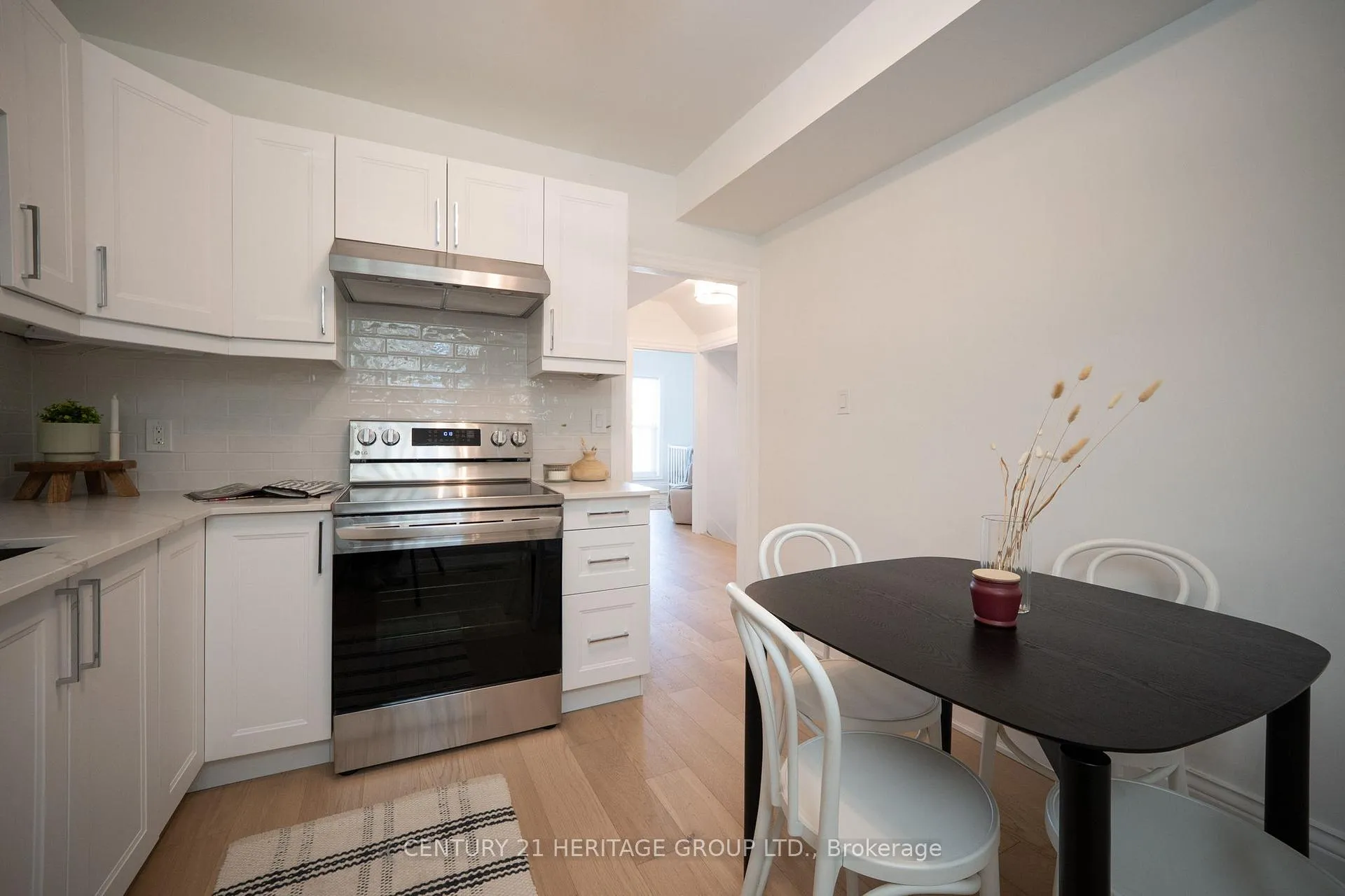 Photo 29 of 295 Locke Street S, Hamilton, Kirkendall — HOMEH