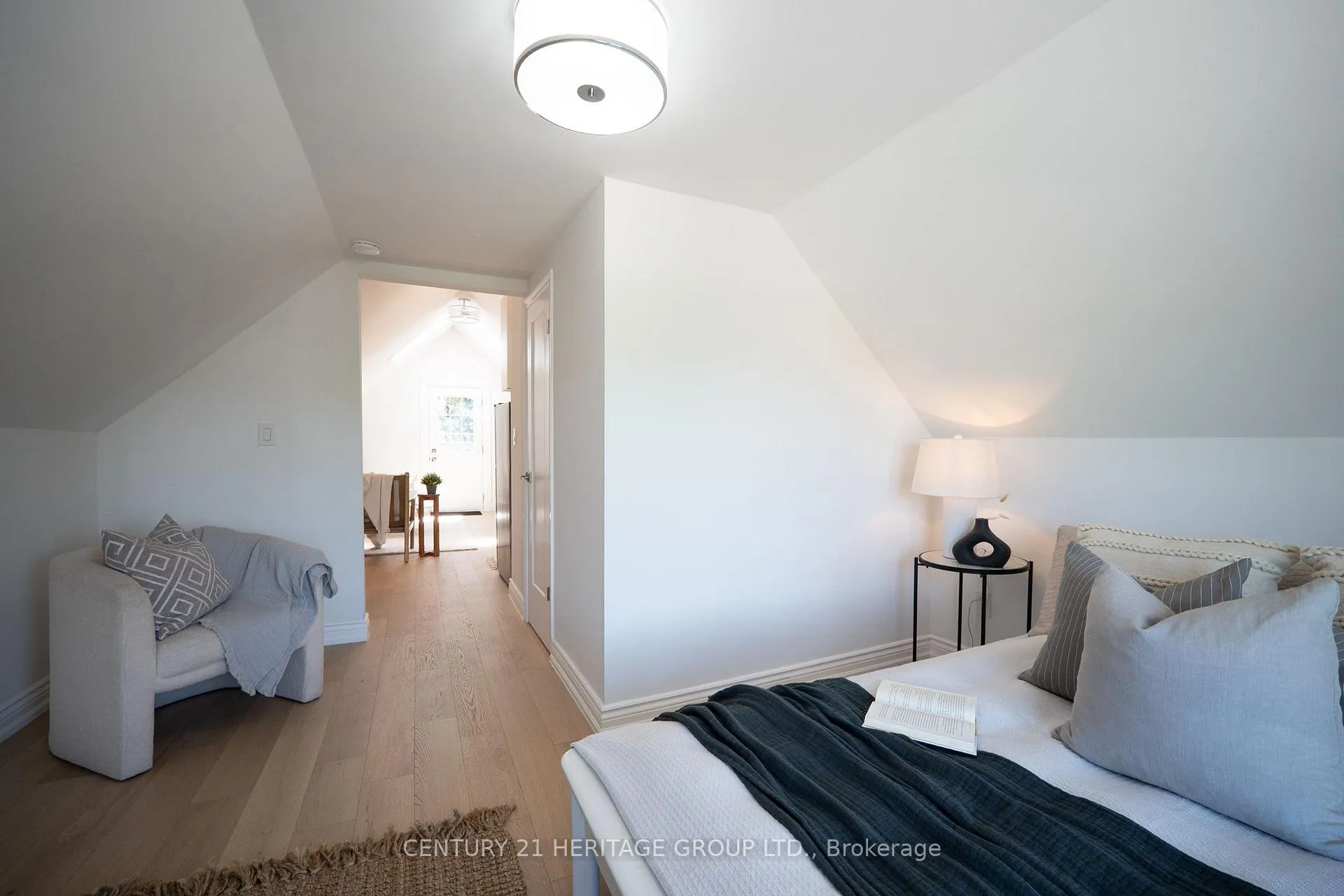 Photo 42 of 295 Locke Street S, Hamilton, Kirkendall — HOMEH