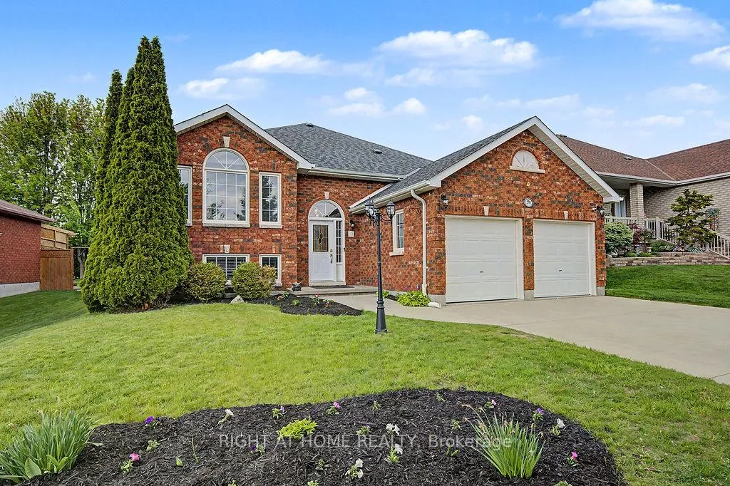 Photo 1 of 270 Ivey Crescent, Cobourg — HOMEH