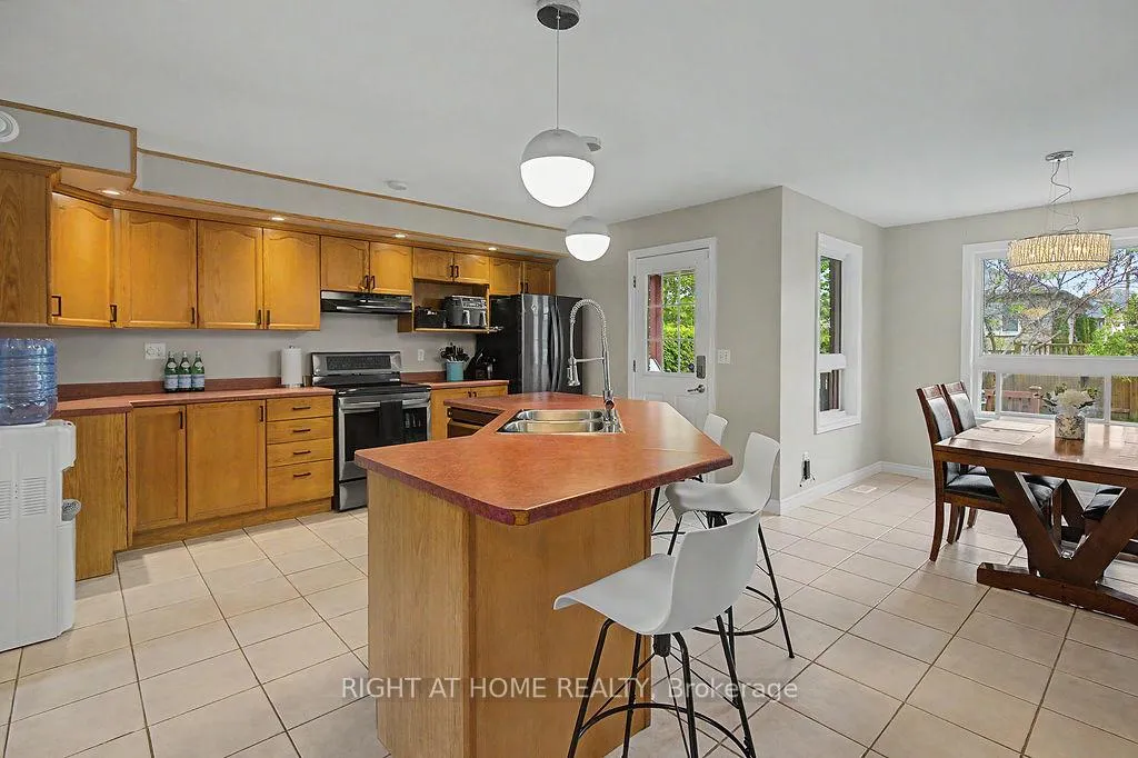 Photo 13 of 270 Ivey Crescent, Cobourg — HOMEH