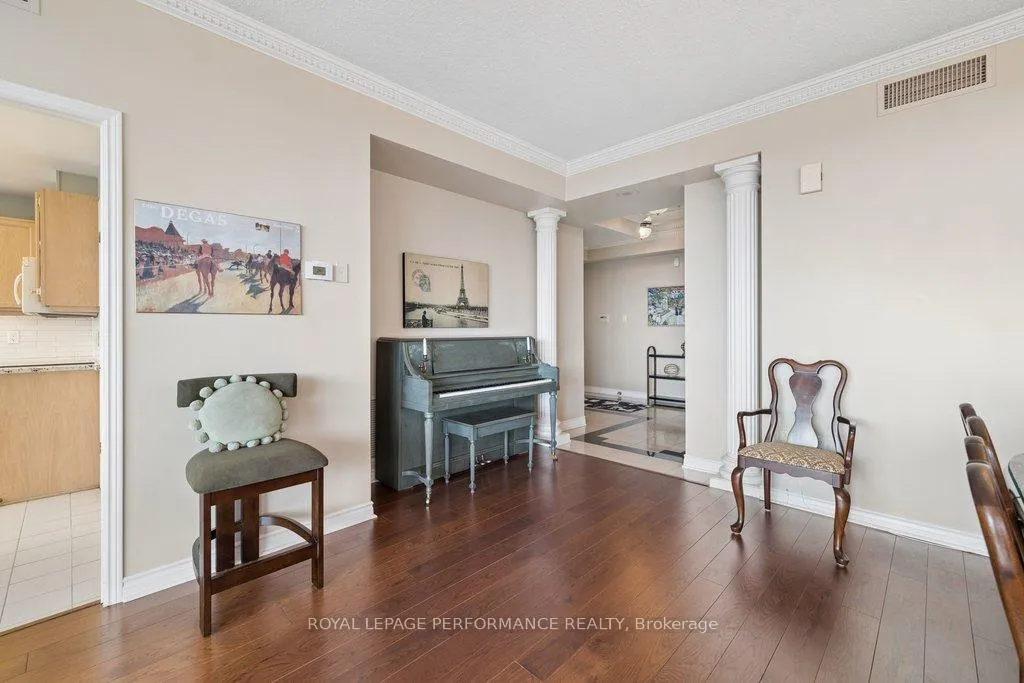 Photo 12 of Unit 905, 1480 Riverside Drive, Ottawa, Riverview Park — HOMEH
