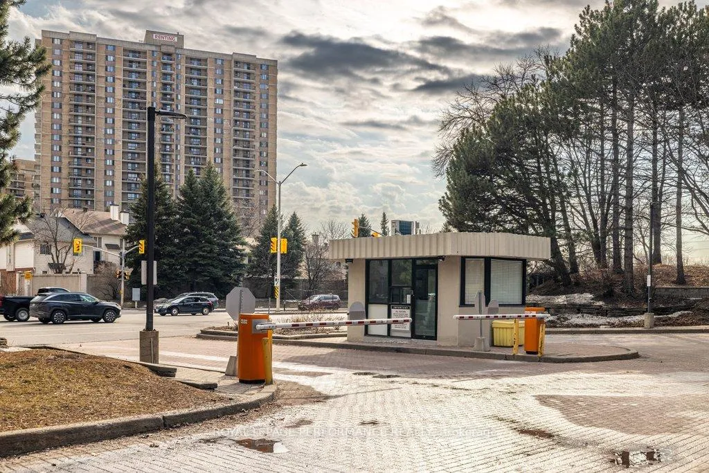 Photo 41 of Unit 905, 1480 Riverside Drive, Ottawa, Riverview Park — HOMEH