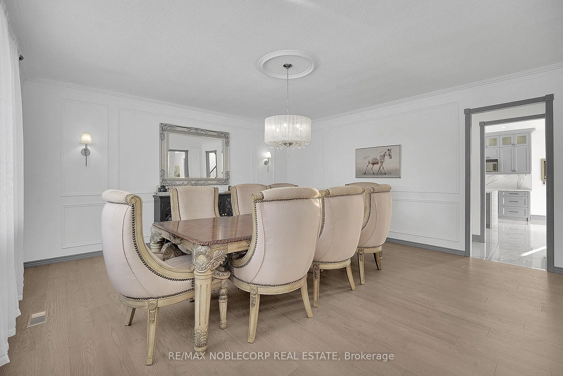 Photo 10 of 14 Bowman Avenue, Brampton, Toronto Gore Rural Estate — HOMEH