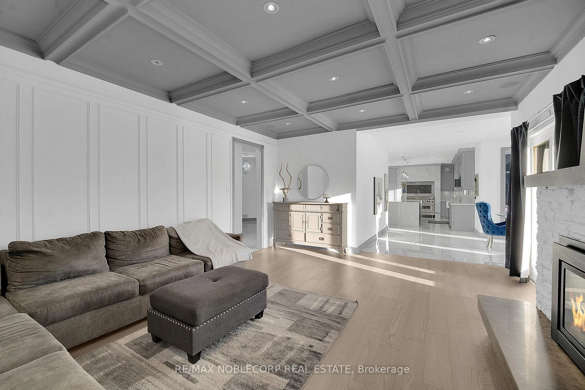 Photo 15 of 14 Bowman Avenue, Brampton, Toronto Gore Rural Estate — HOMEH