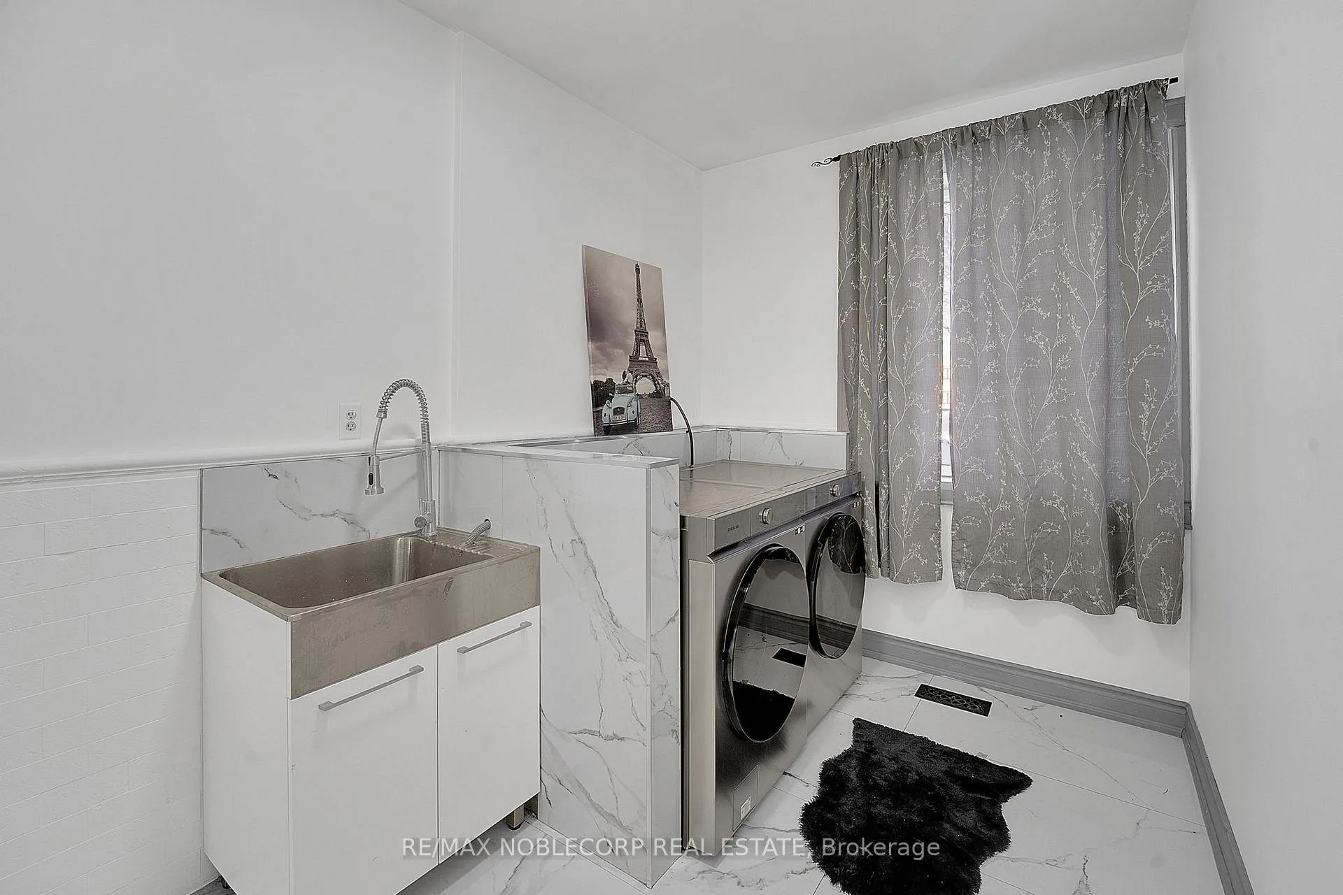 Photo 24 of 14 Bowman Avenue, Brampton, Toronto Gore Rural Estate — HOMEH