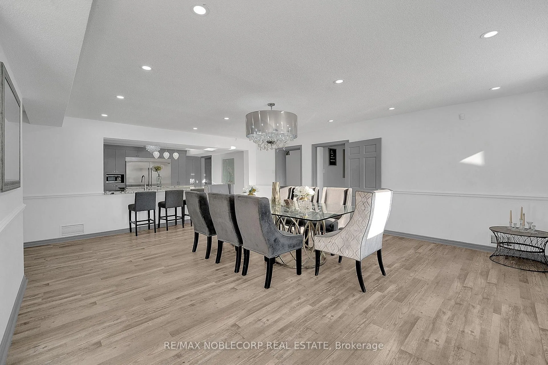 Photo 31 of 14 Bowman Avenue, Brampton, Toronto Gore Rural Estate — HOMEH