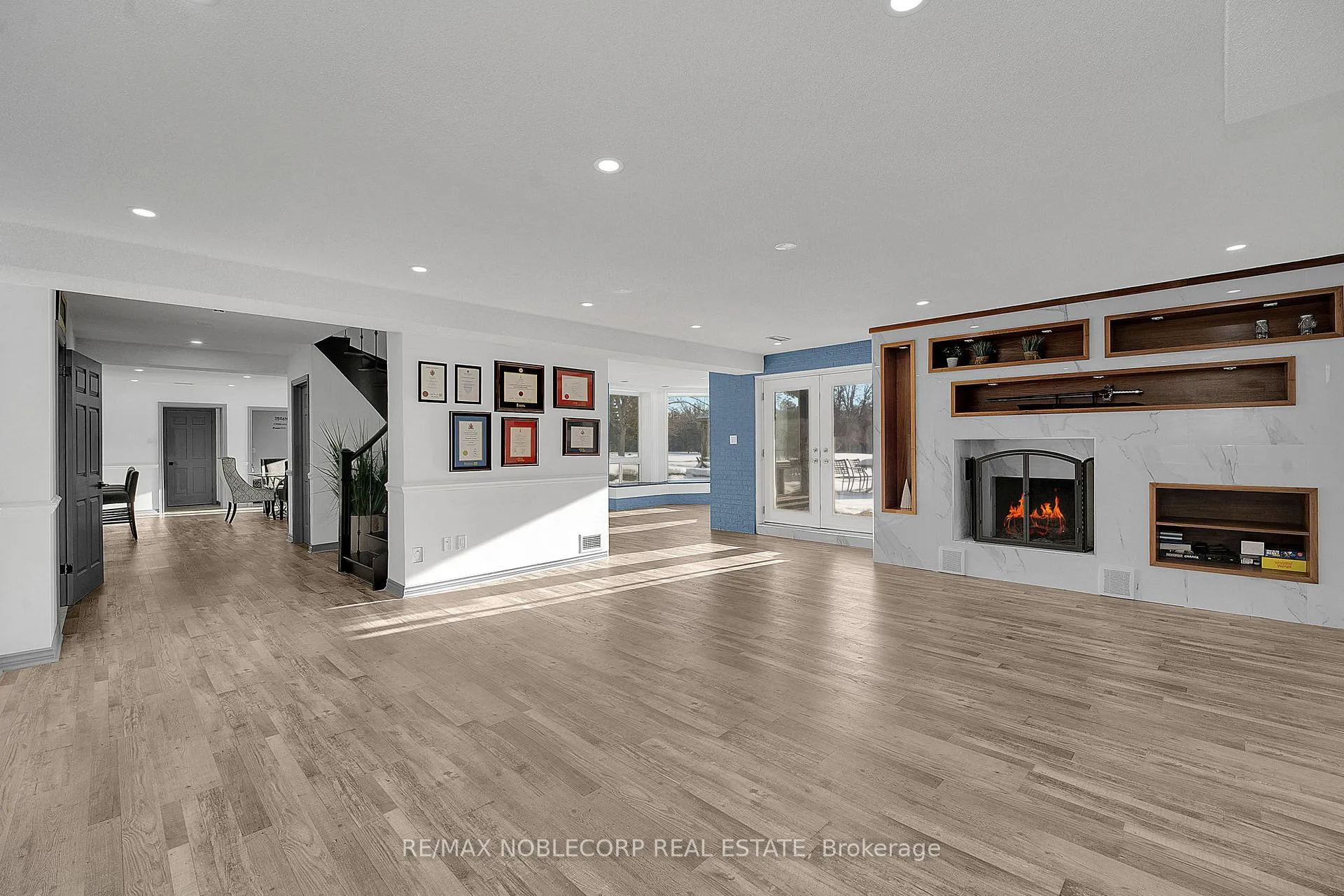 Photo 36 of 14 Bowman Avenue, Brampton, Toronto Gore Rural Estate — HOMEH