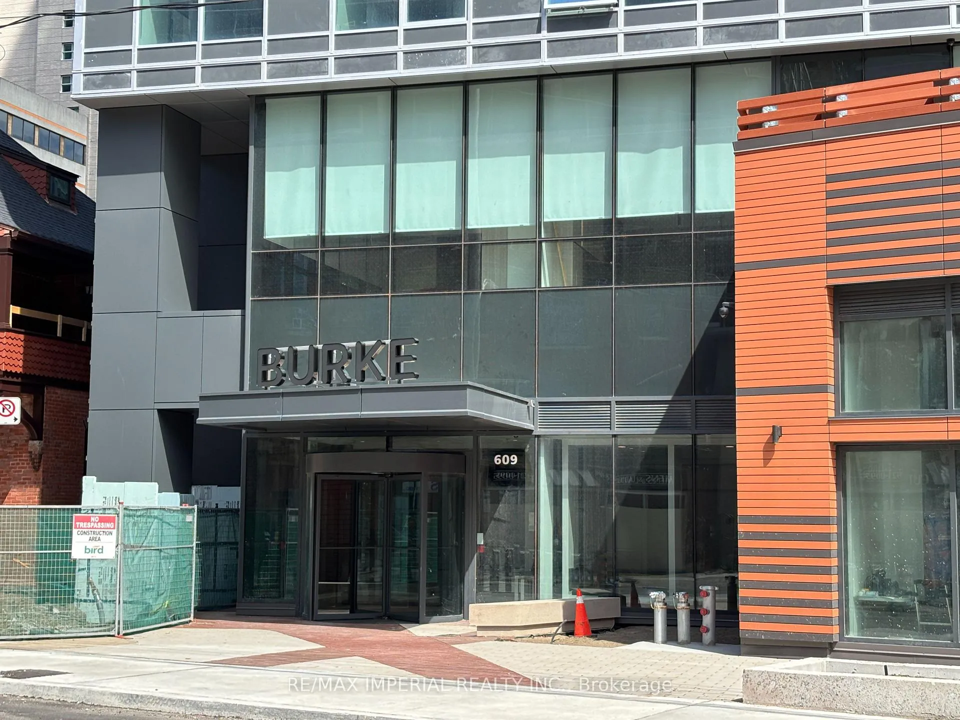 Photo 2 of Unit 1410, 609 Sherborne Street, Toronto, North St. James Town — HOMEH