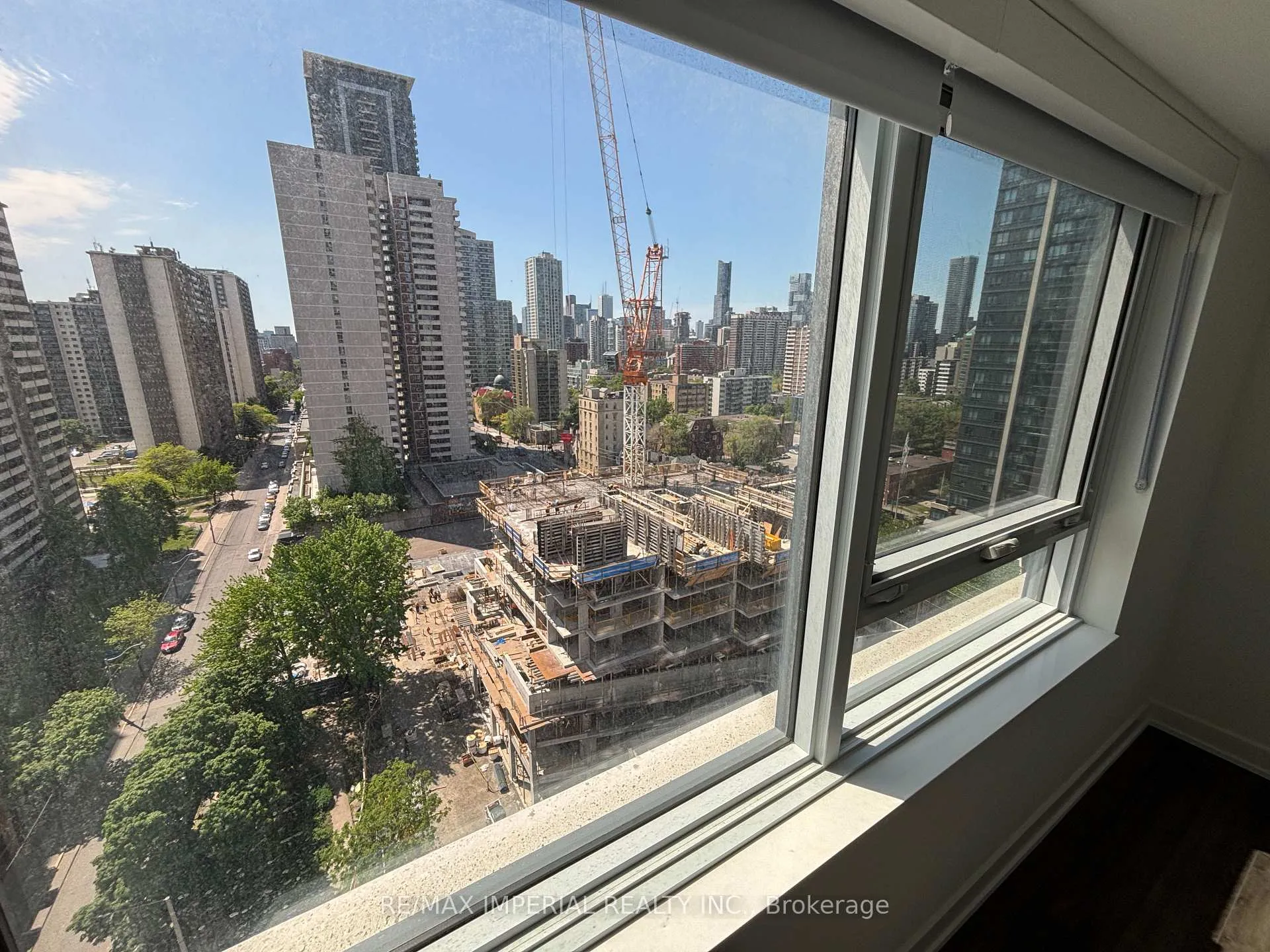 Photo 10 of Unit 1410, 609 Sherborne Street, Toronto, North St. James Town — HOMEH