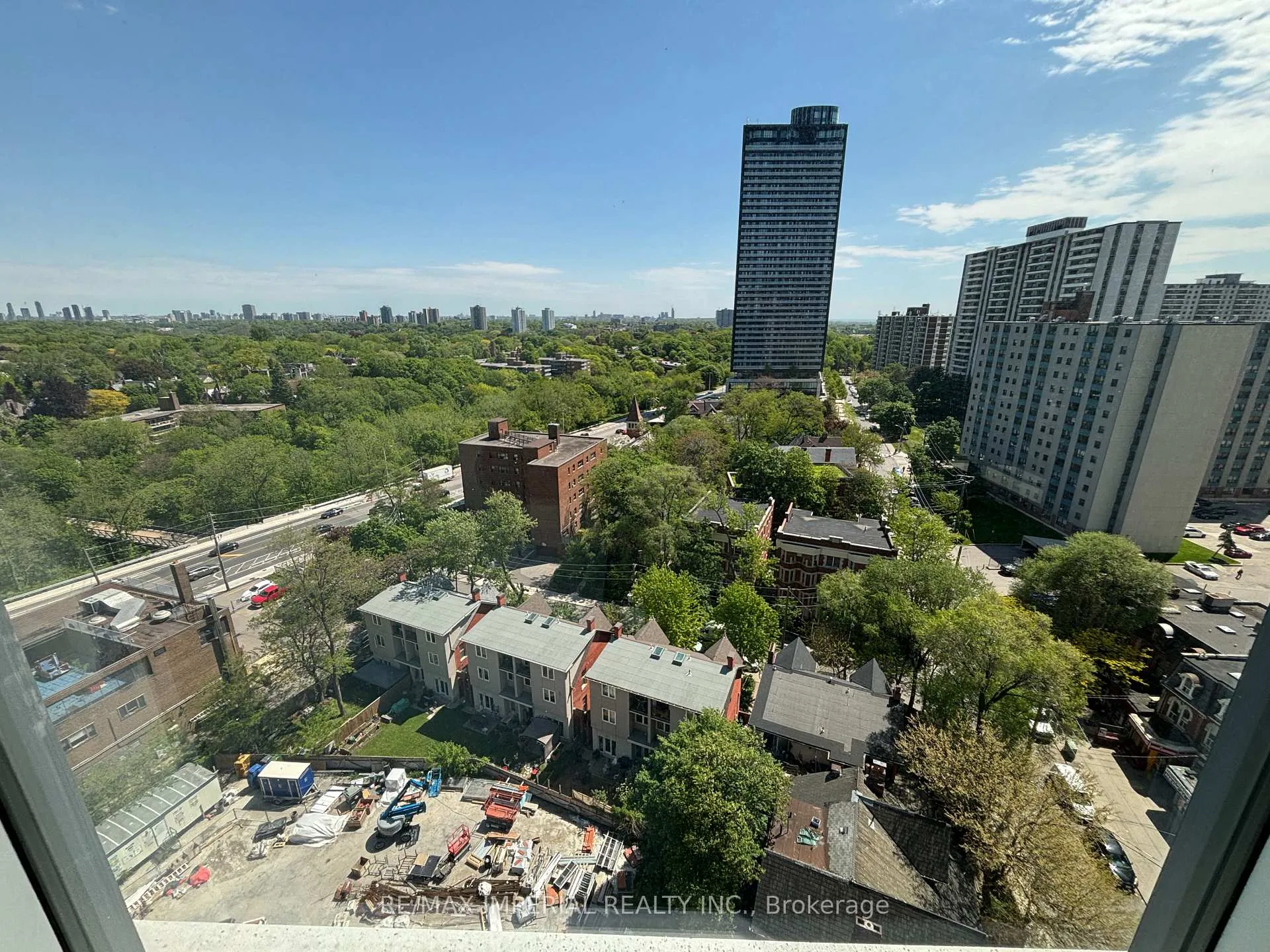 Photo 15 of Unit 1410, 609 Sherborne Street, Toronto, North St. James Town — HOMEH