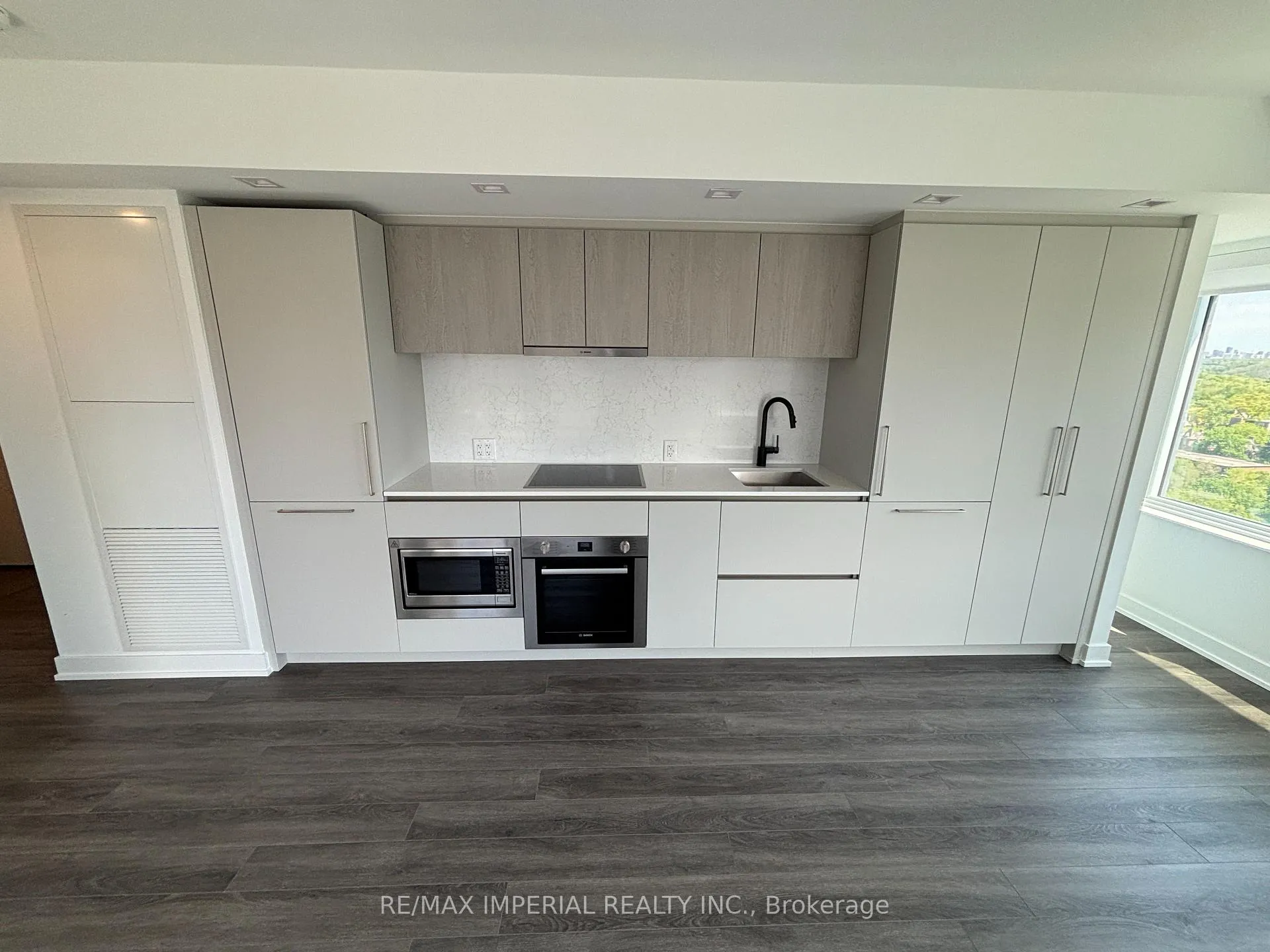 Photo 16 of Unit 1410, 609 Sherborne Street, Toronto, North St. James Town — HOMEH