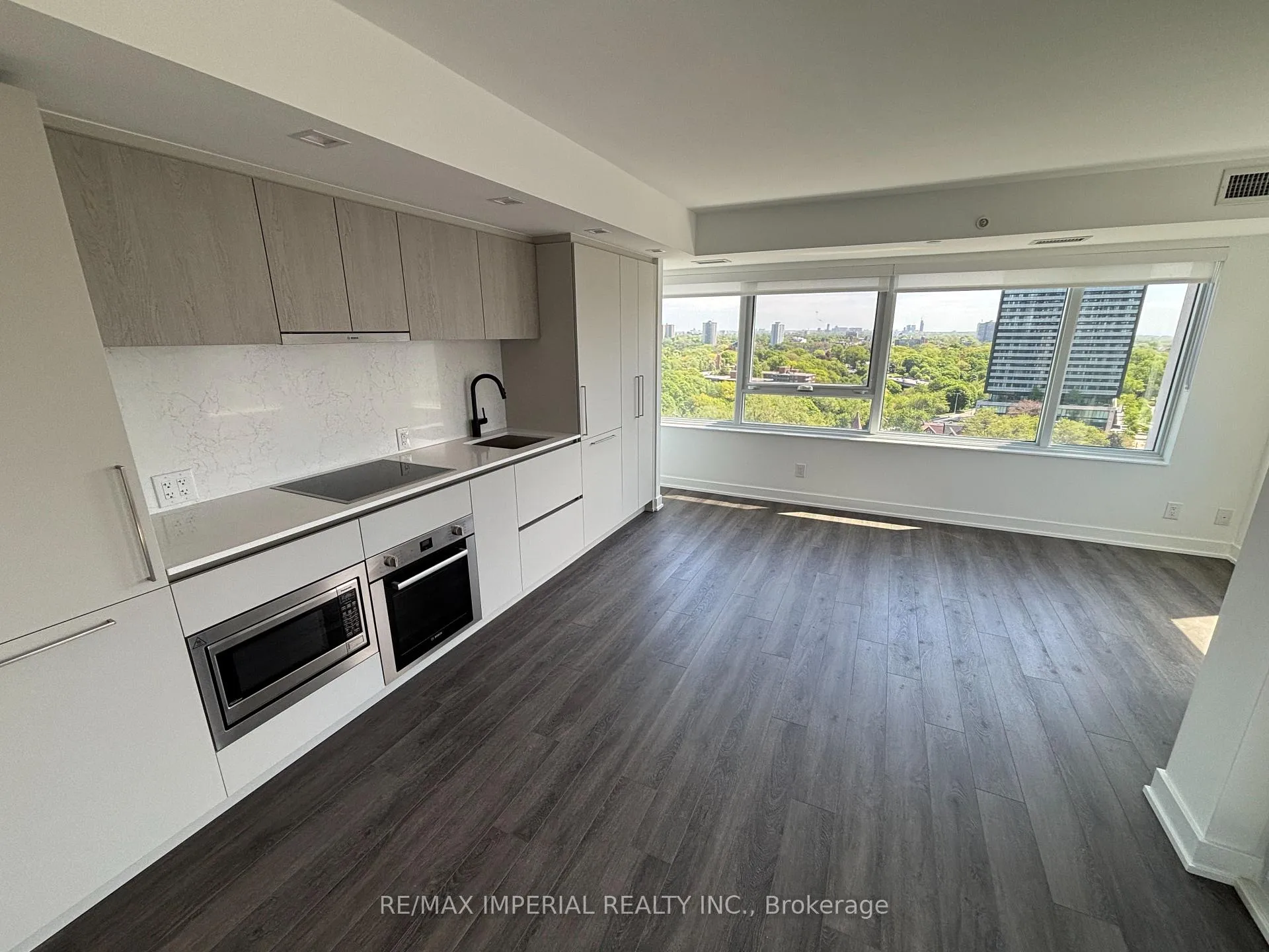 Photo 17 of Unit 1410, 609 Sherborne Street, Toronto, North St. James Town — HOMEH