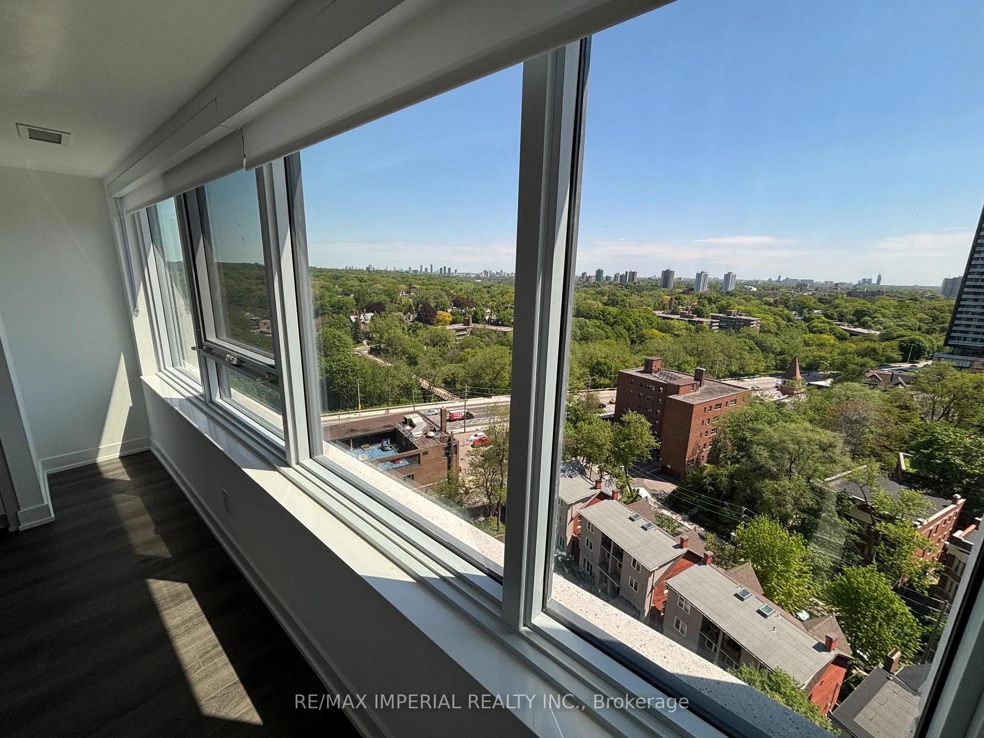 Photo 18 of Unit 1410, 609 Sherborne Street, Toronto, North St. James Town — HOMEH
