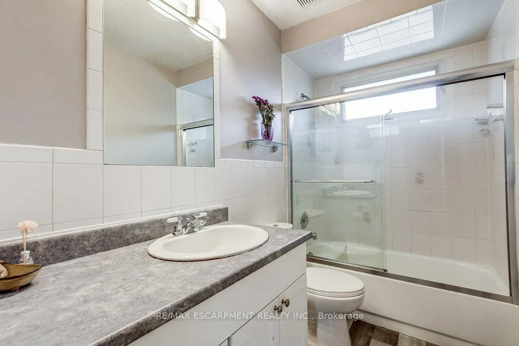 Photo 16 of 633 Sheraton Road, Burlington, Appleby — HOMEH