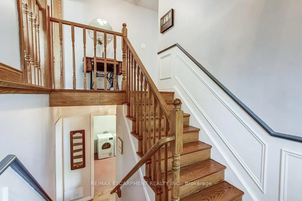 Photo 17 of 633 Sheraton Road, Burlington, Appleby — HOMEH