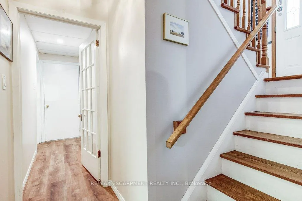 Photo 21 of 633 Sheraton Road, Burlington, Appleby — HOMEH