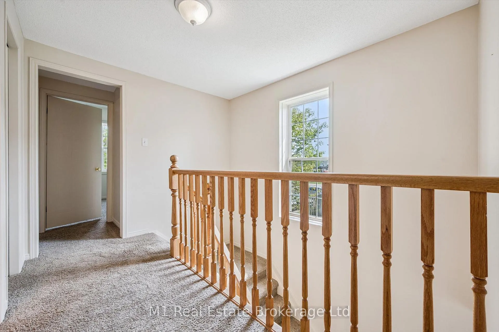 Photo 21 of Unit 27, 124 Gosling Gardens, Guelph, Clairfields/Hanlon Business Park — HOMEH